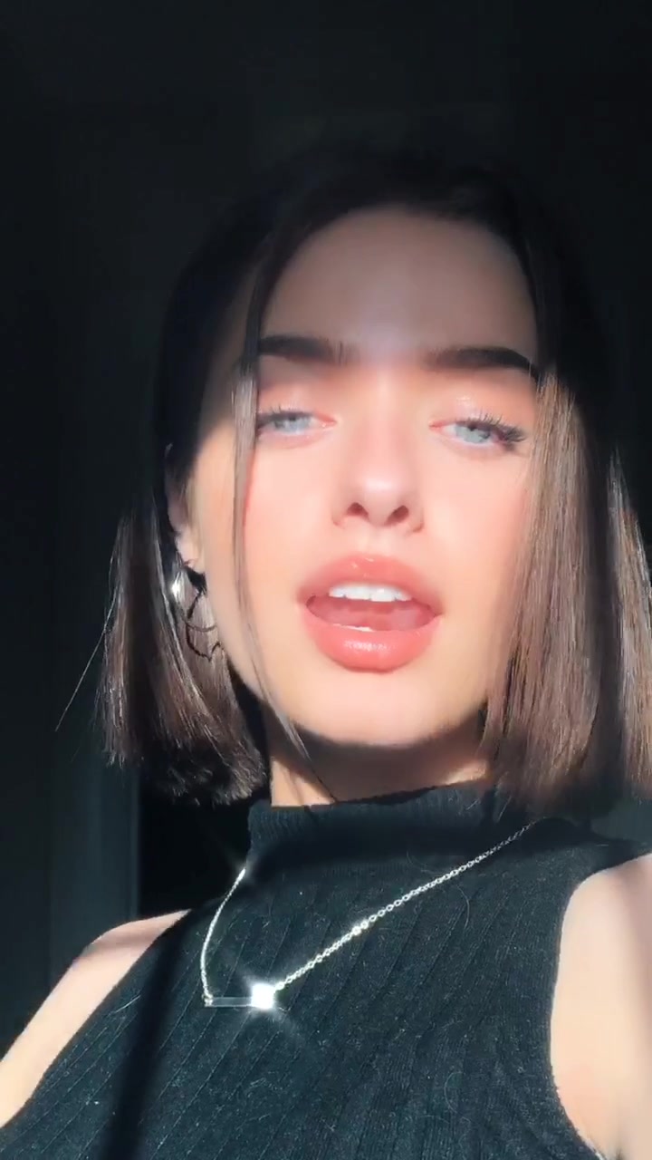 @lily