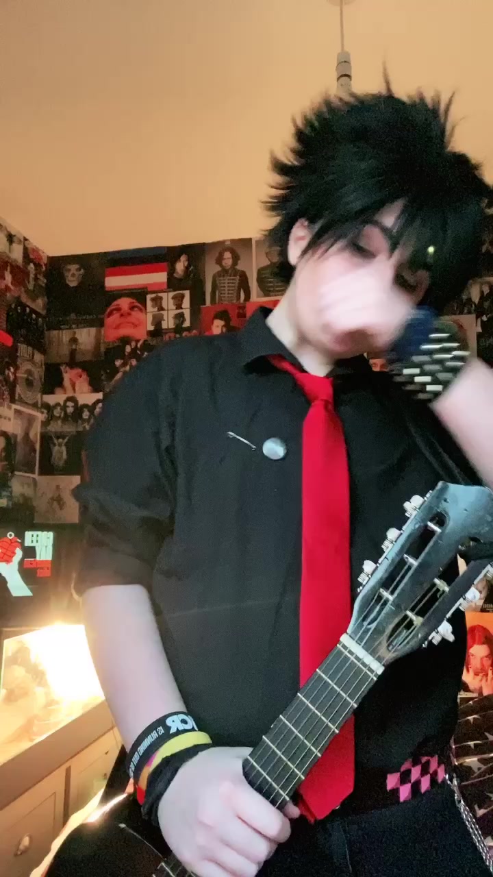 @🖤🐺Pika🐺🖤