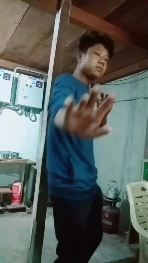 @⋞𝓣𝓸𝓷𝓶𝓸𝓨࿐