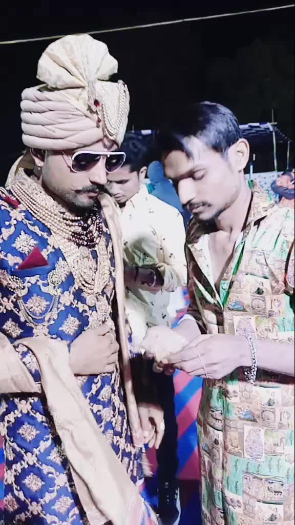 @gujju_raviraj