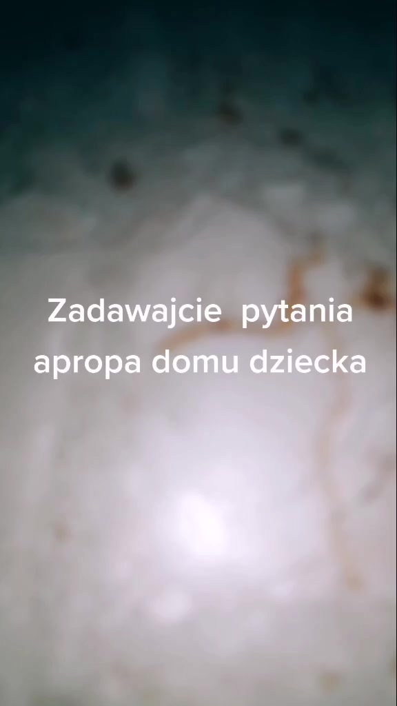 @😥