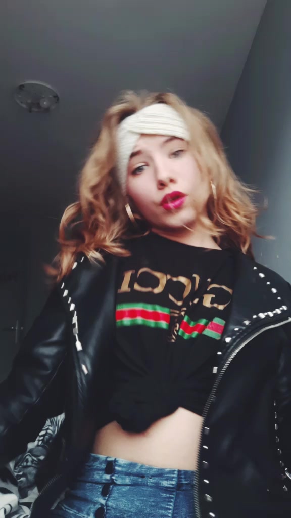 @∙ &nu;&sigma;&iota;у&alpha;ցє&upsilon;ѕє ∙ 💃