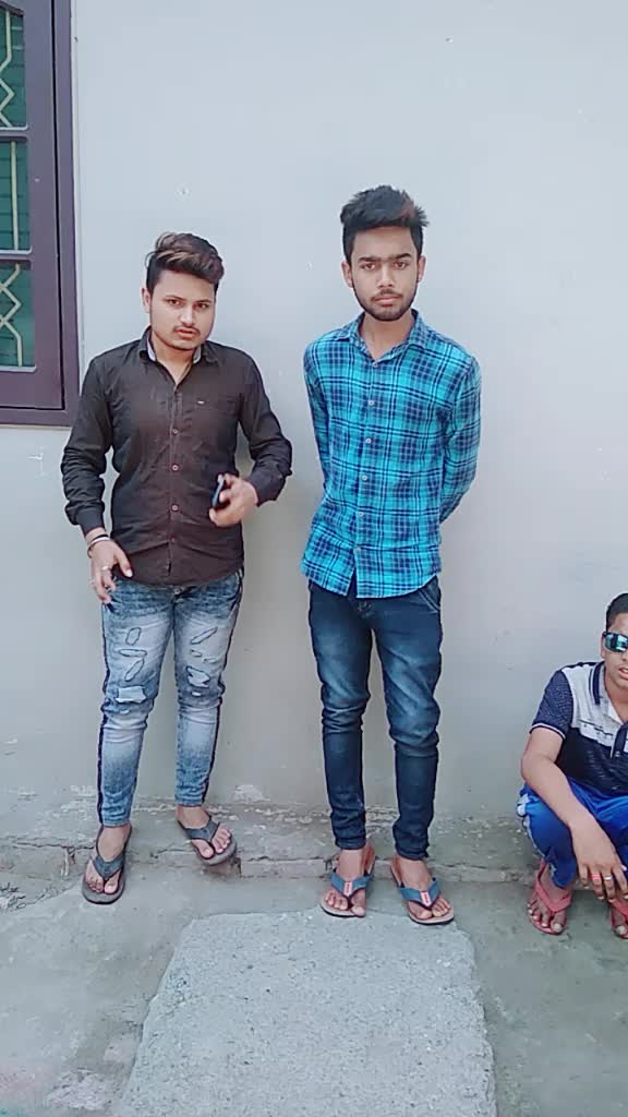 @Rohit saxena 🔥