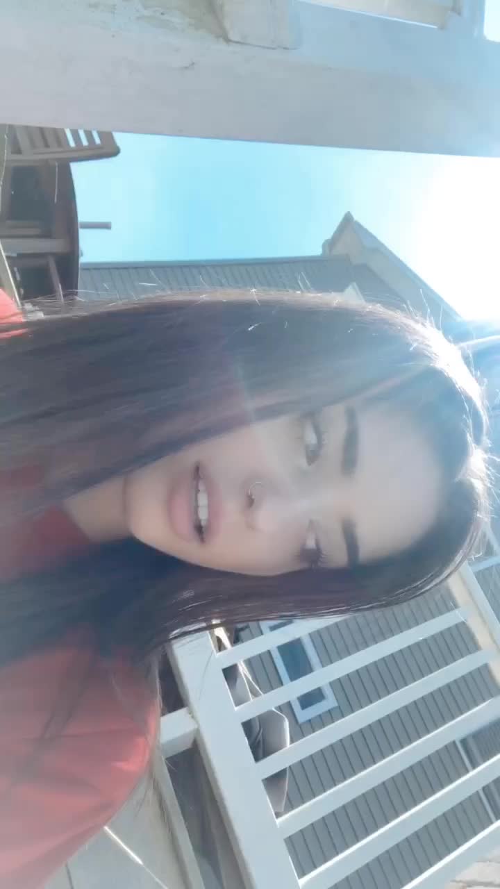 @lily