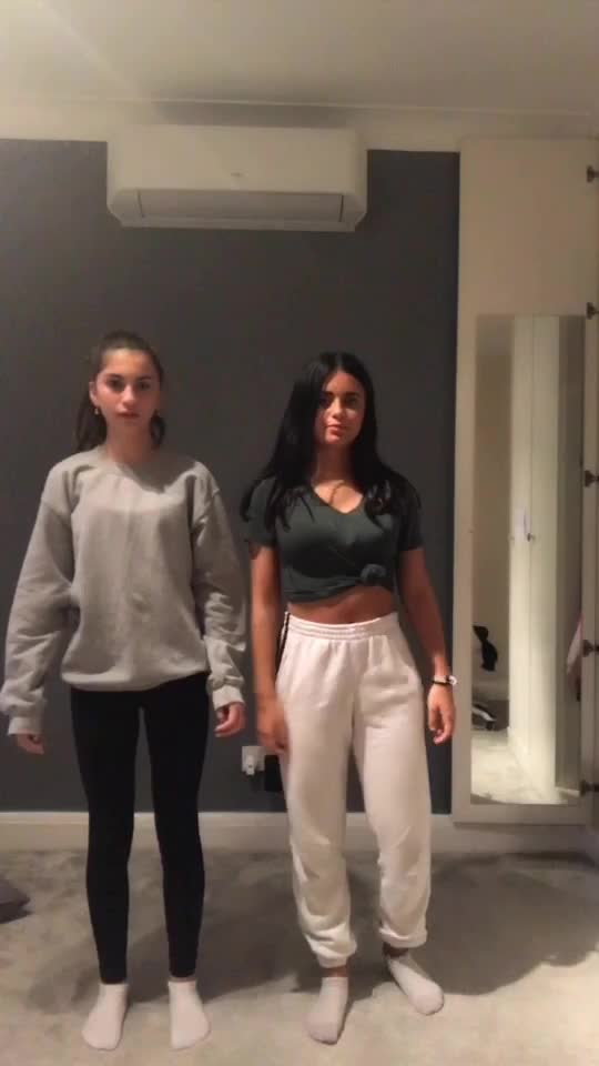 @ellaraingold
