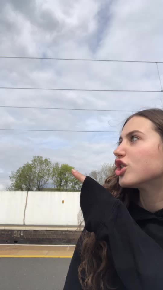@Ella Green