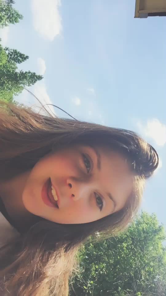 @🌸𝕃𝕚𝕝𝕪🌻