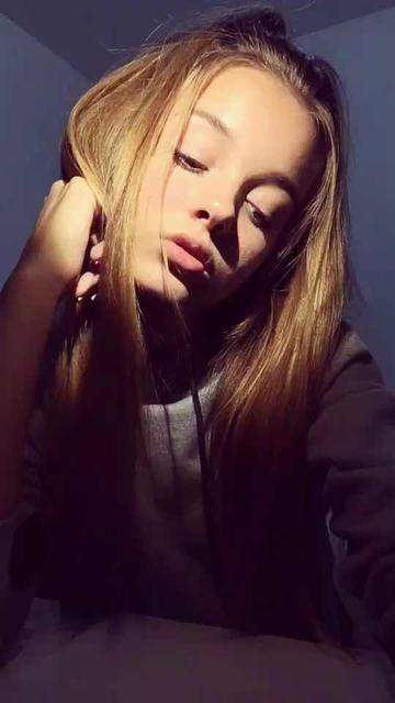 @Anna Zak