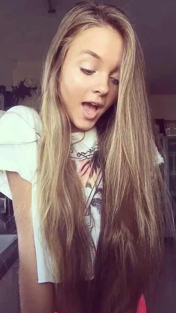 @Anna Zak