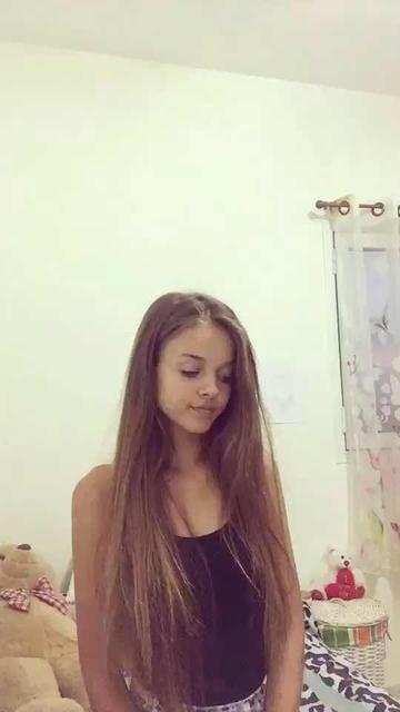 @Anna Zak
