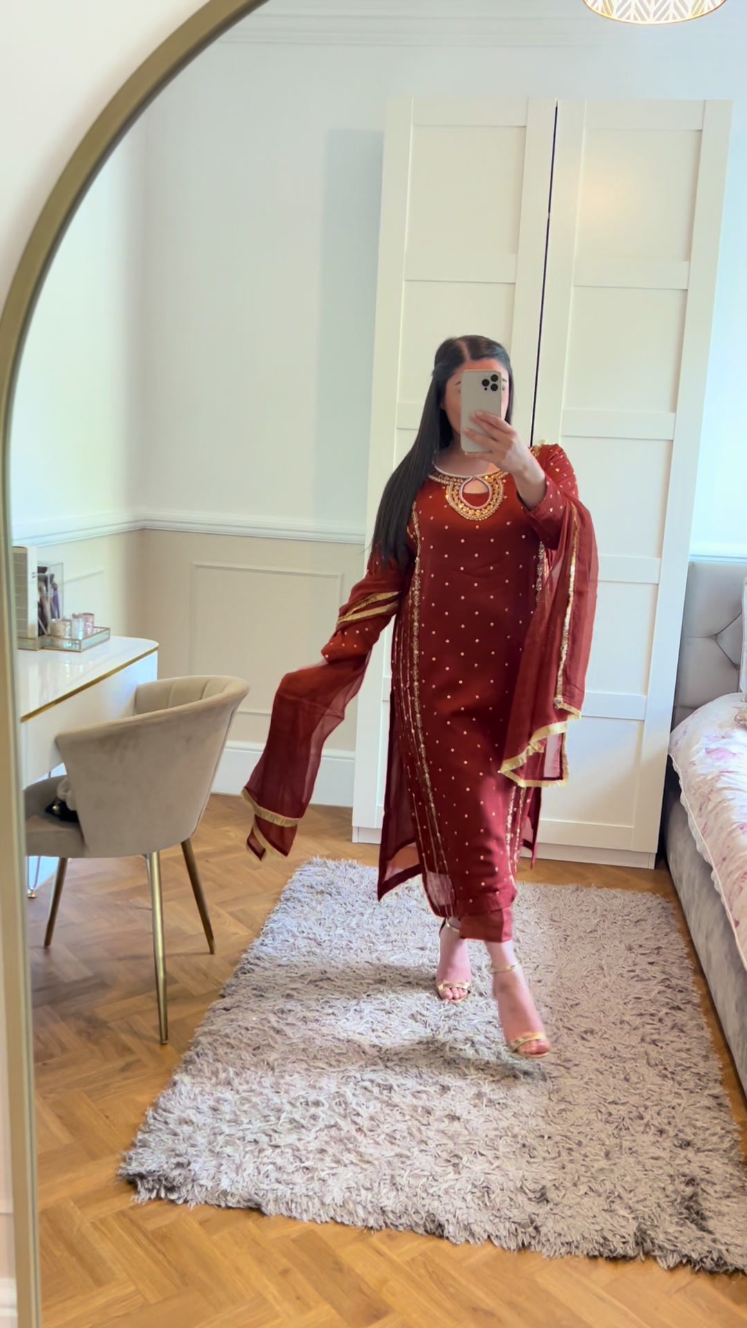 @Aina__couture