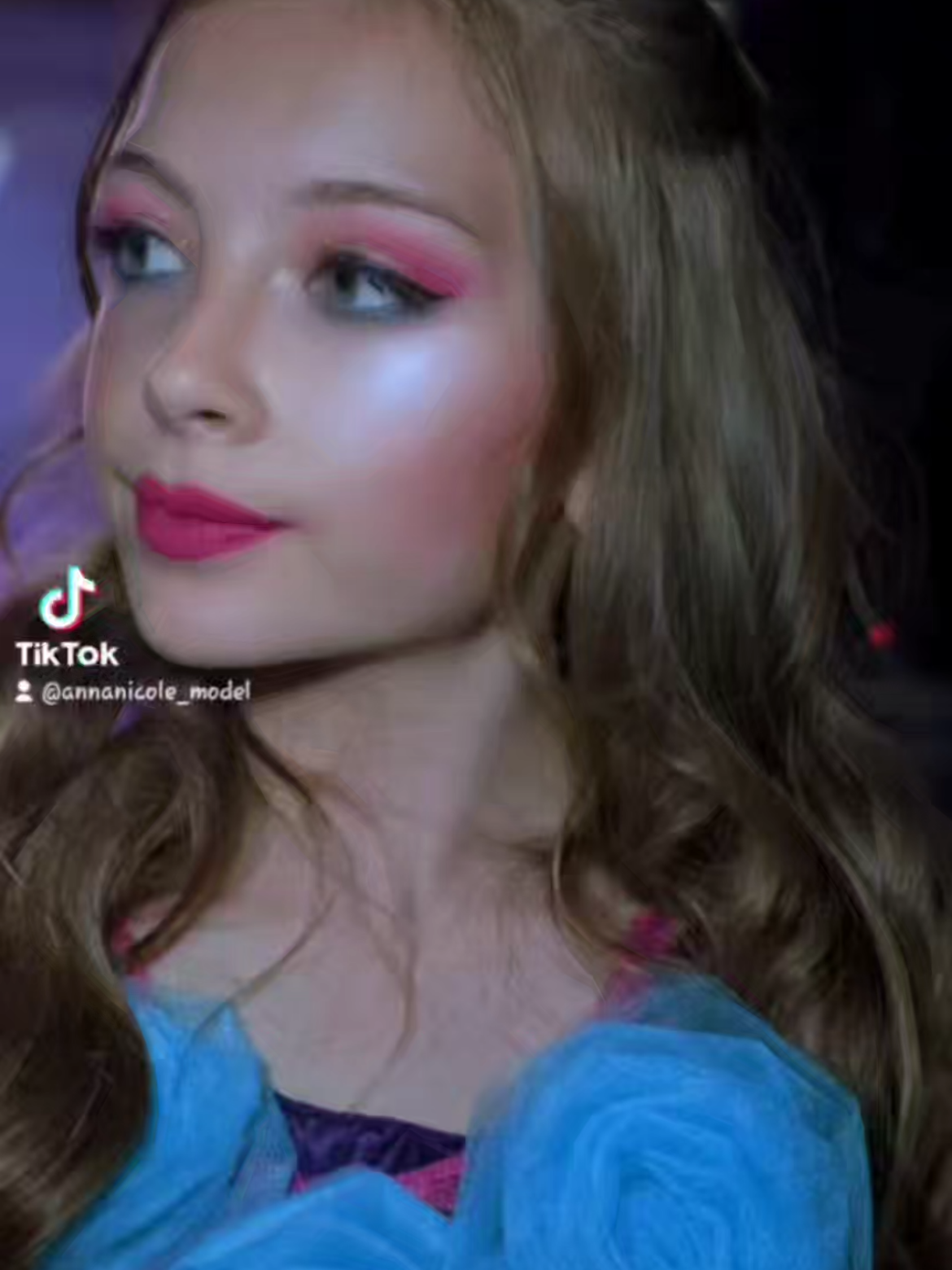 @AnnaNicole