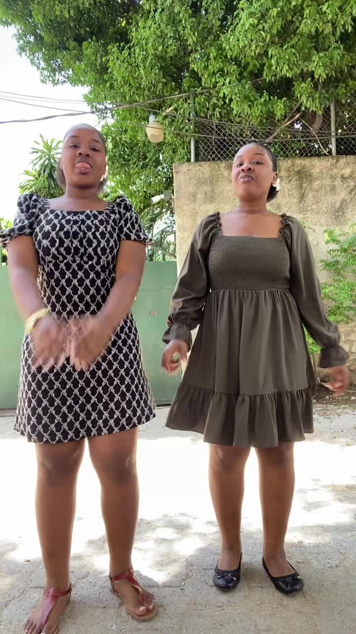 @Tai_sisters