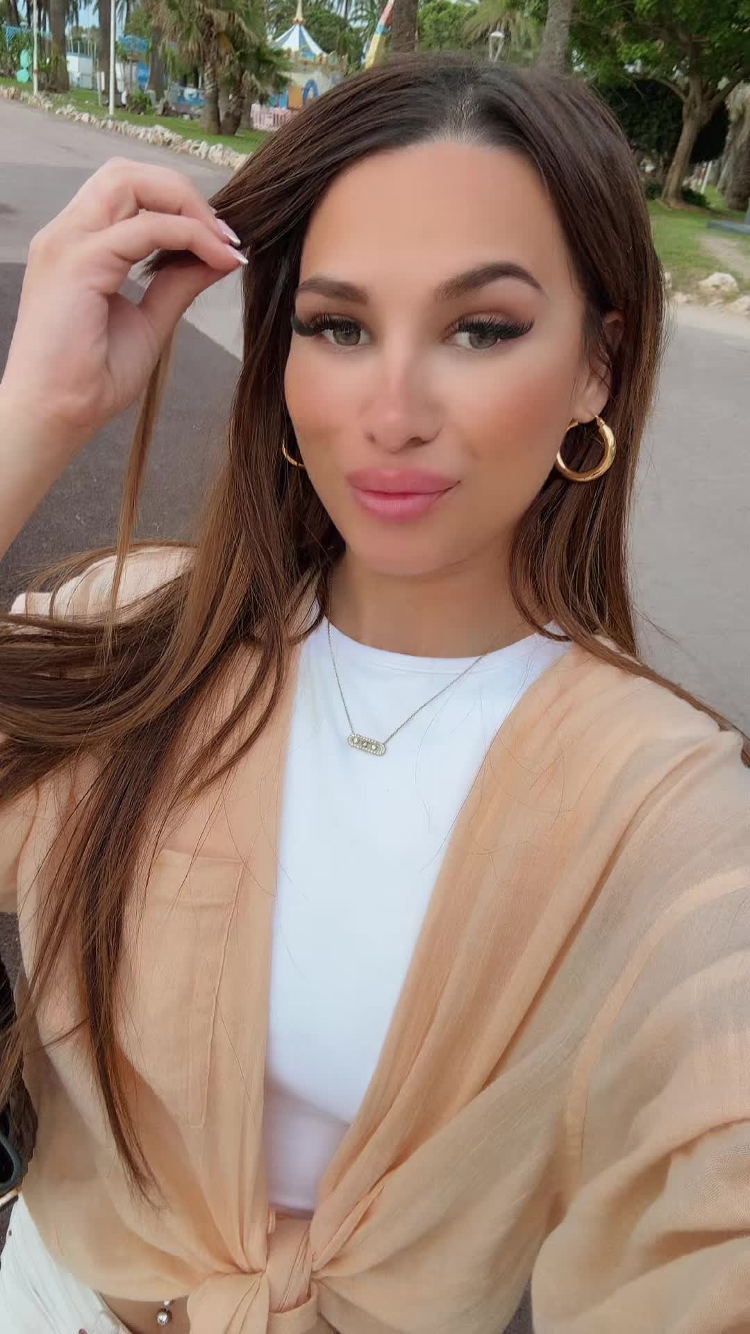@VanillyE  🇦🇱🍋&zwj;🟩✨🌴