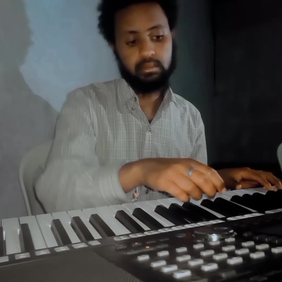 @N&aacute;tty_Music