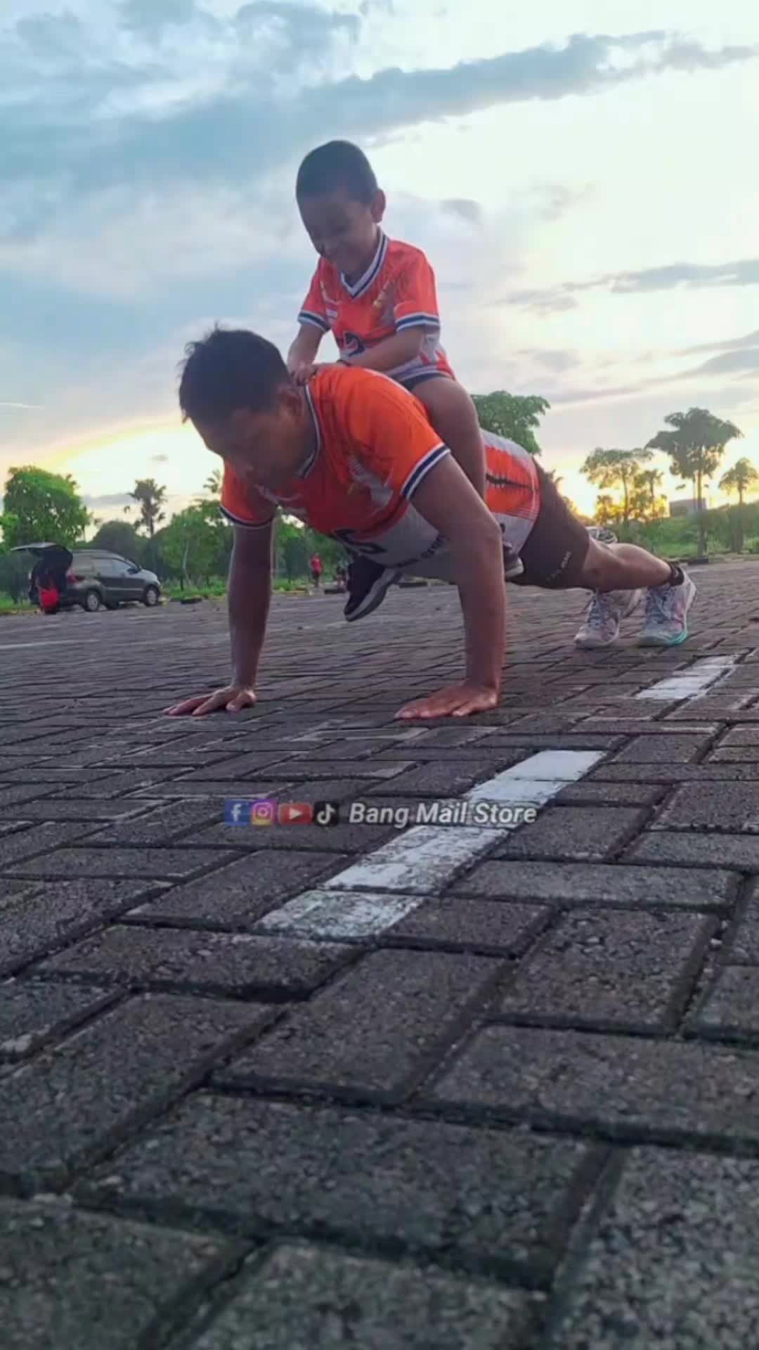 @Toko Olahraga Gresik