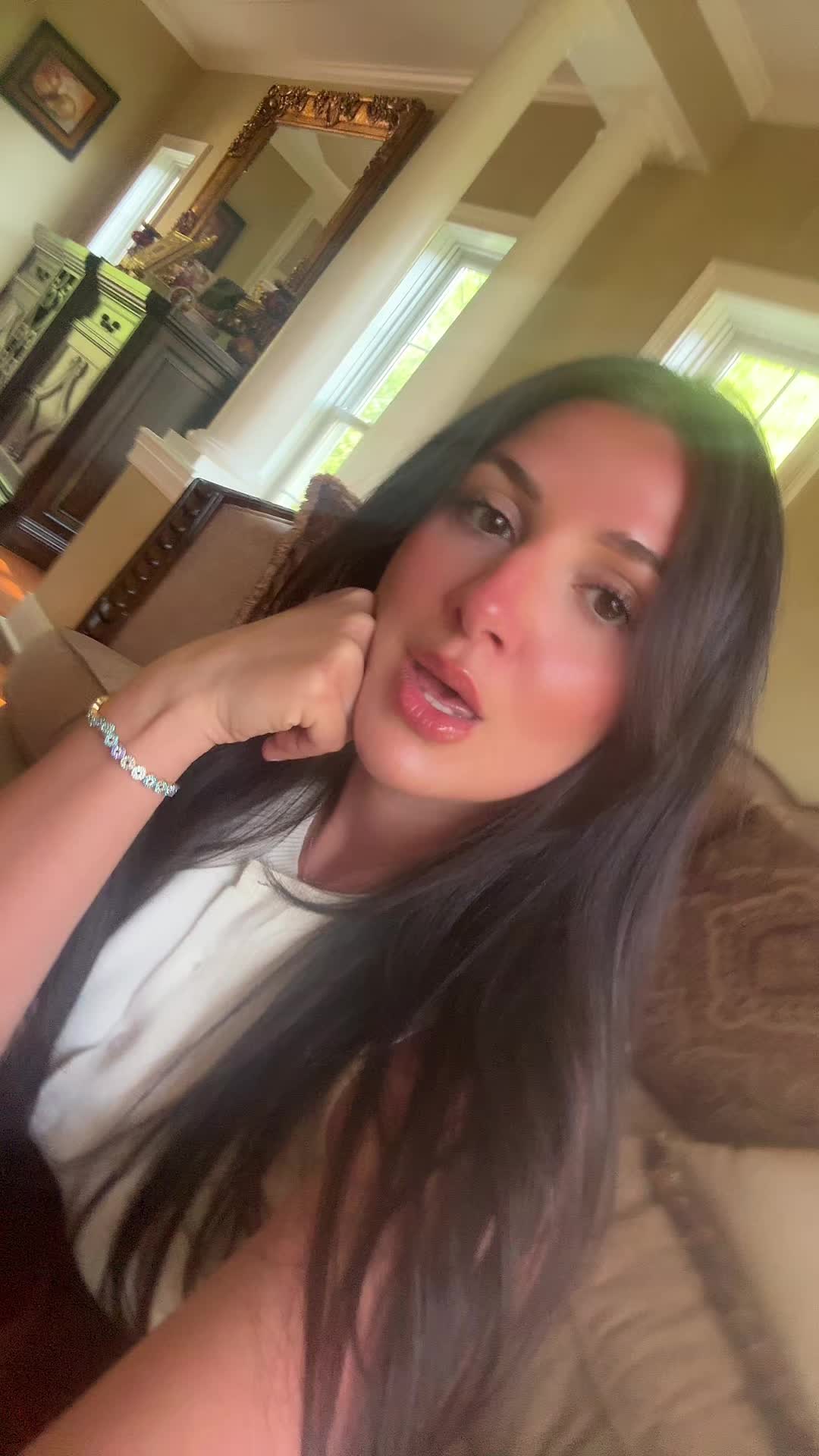 @Anita Berisha