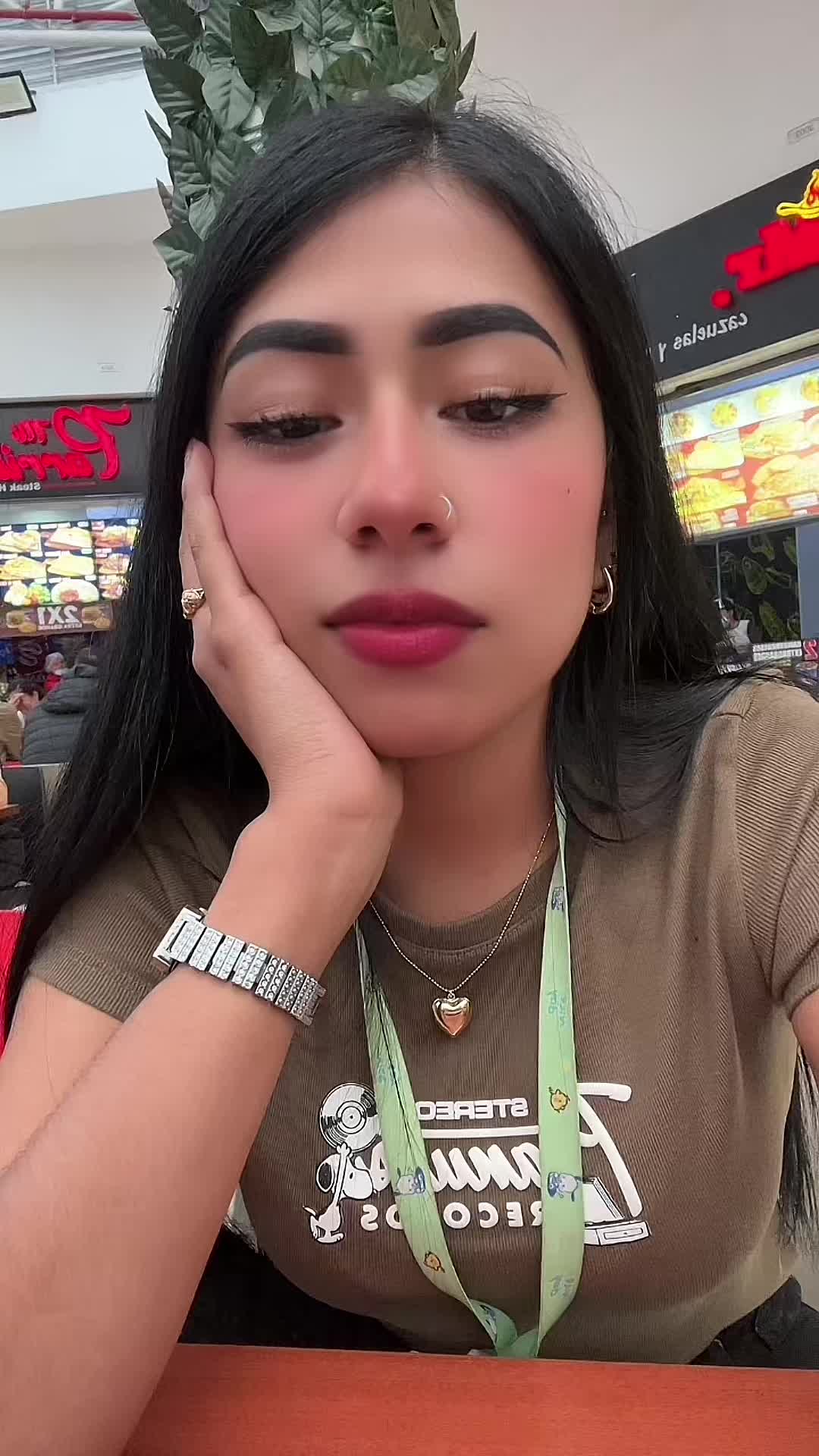 @S&aacute;nchez Yineth