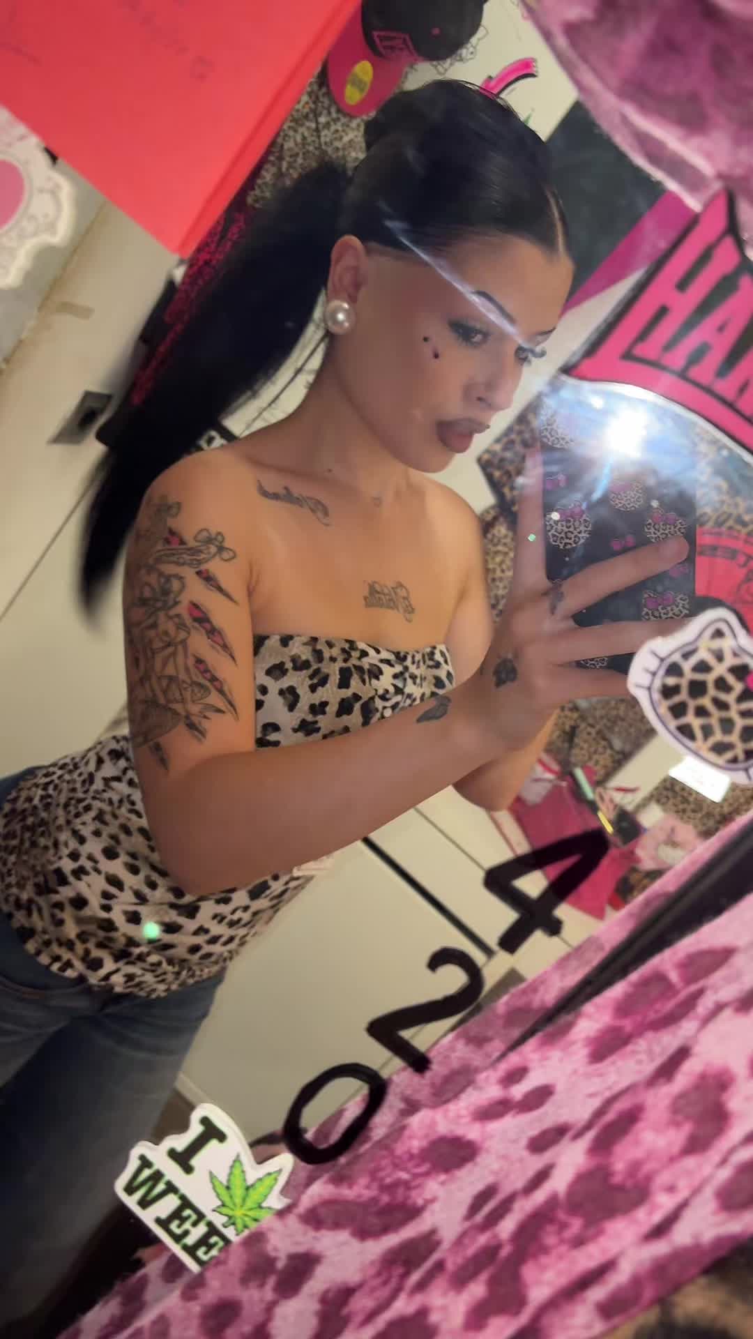 @N4yyy