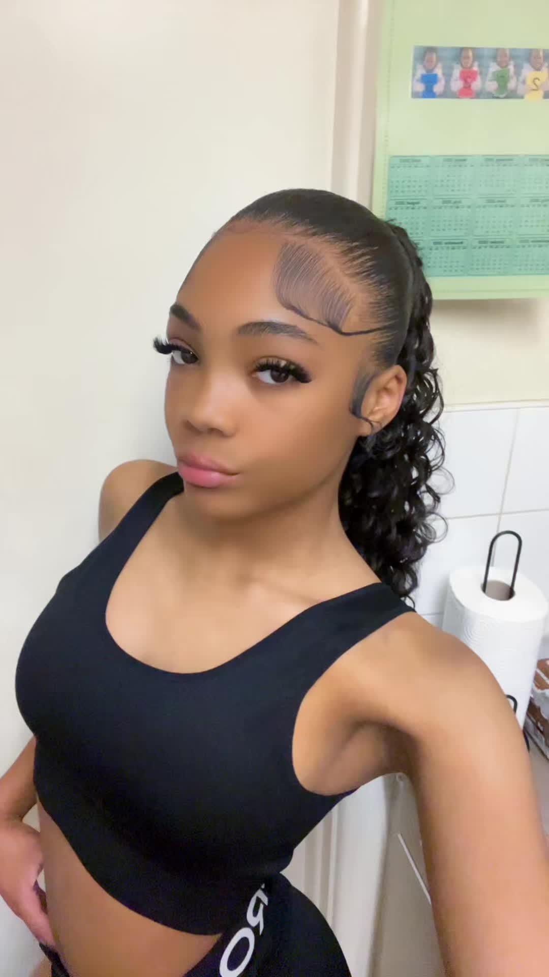 @🎀🤍👋🏽🩶😚