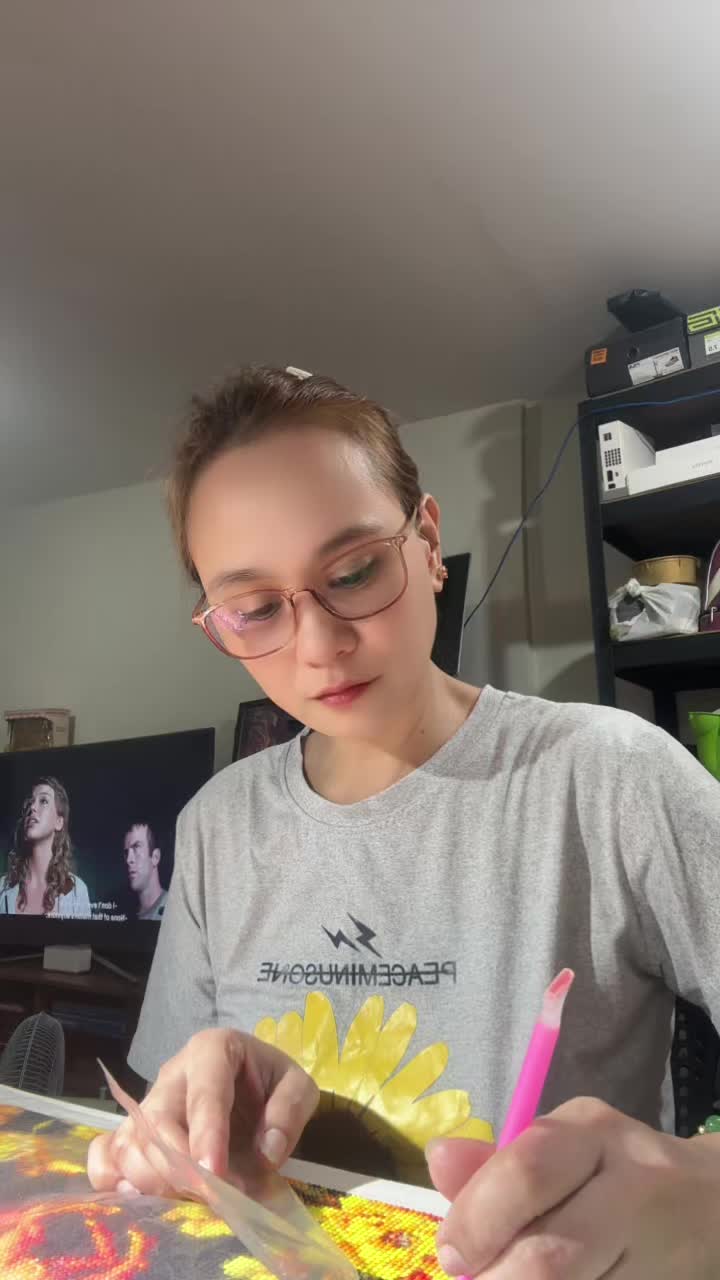 @Lhyn24
