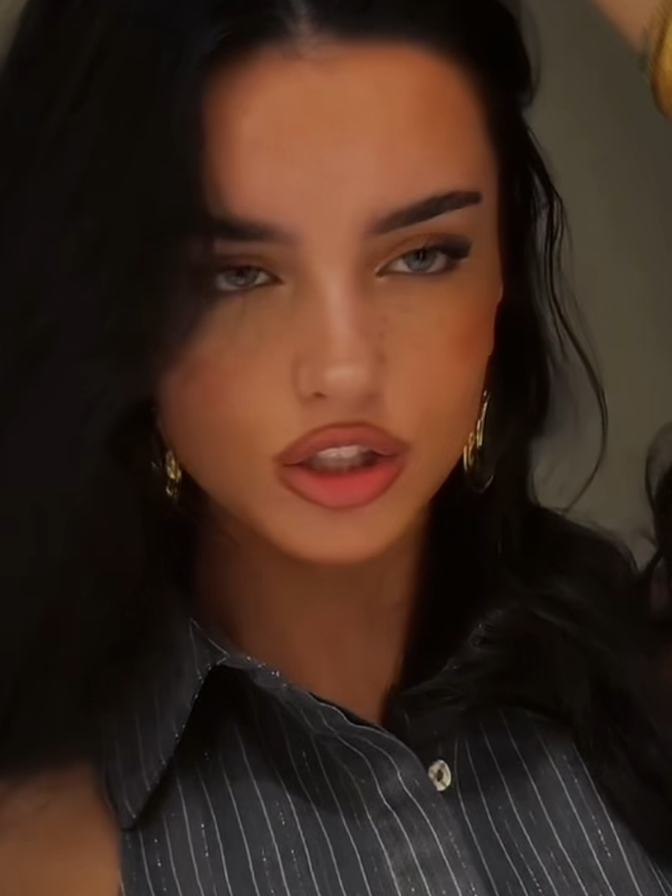 @𝐌𝐀𝐍𝐍𝐈 𝐋 𝐏𝐄𝐑𝐄𝐙 🇩🇴