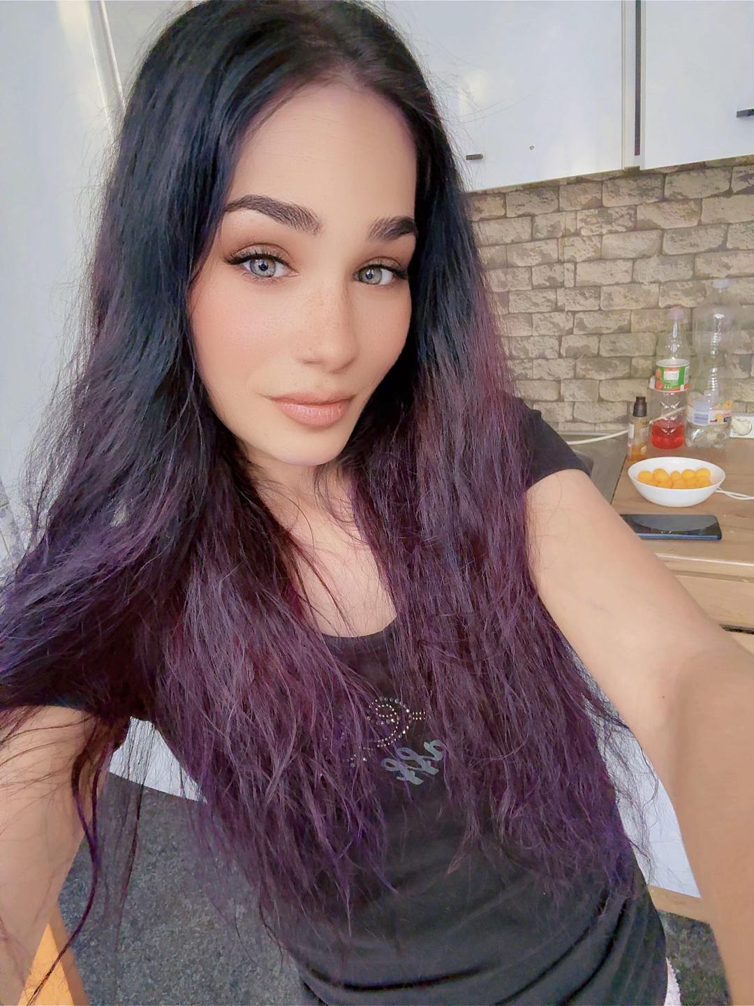 @Anička