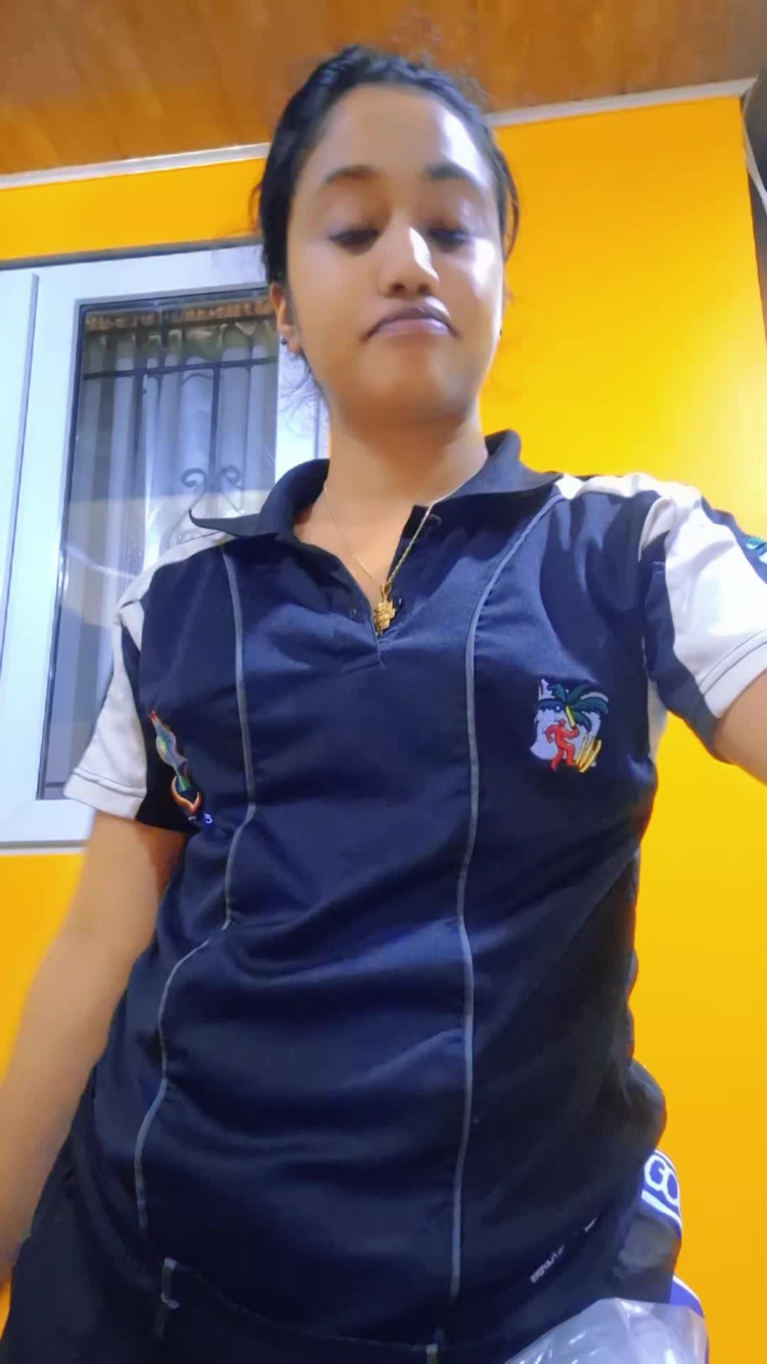 @Nurizza