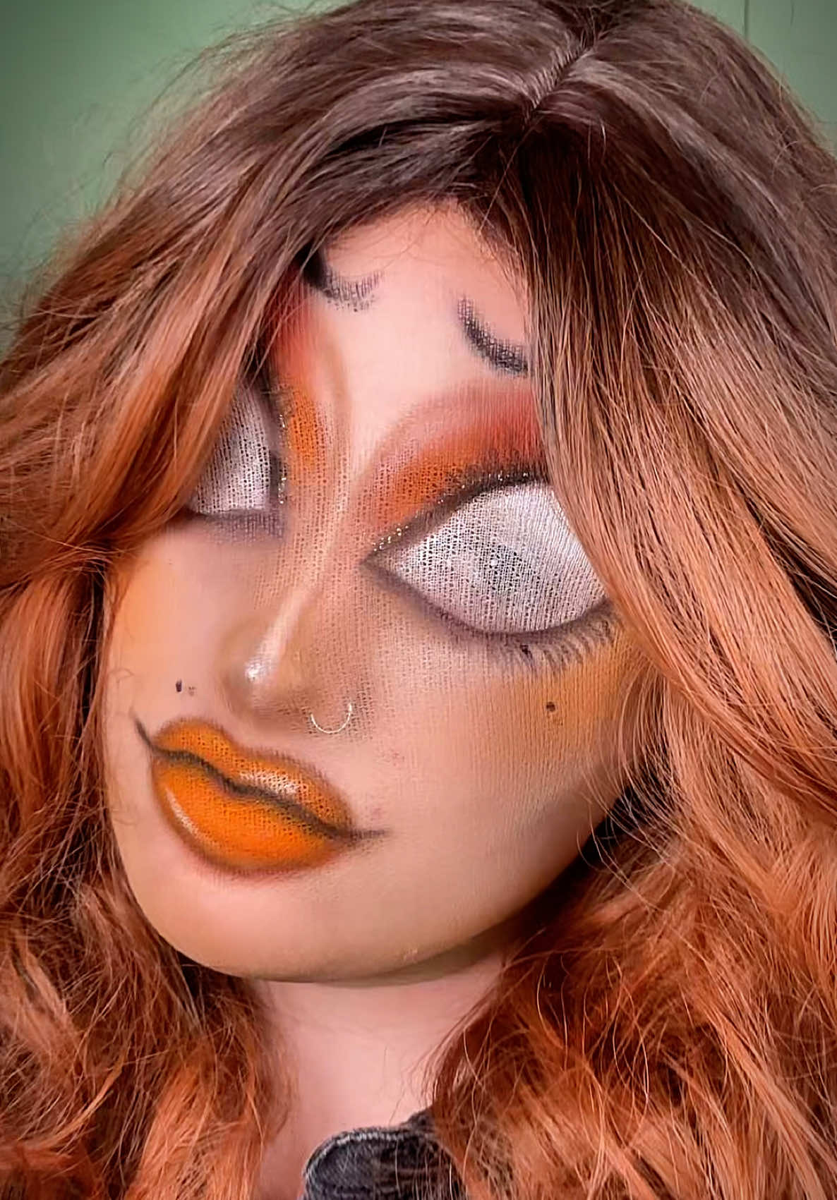 @Makeupby_ESC