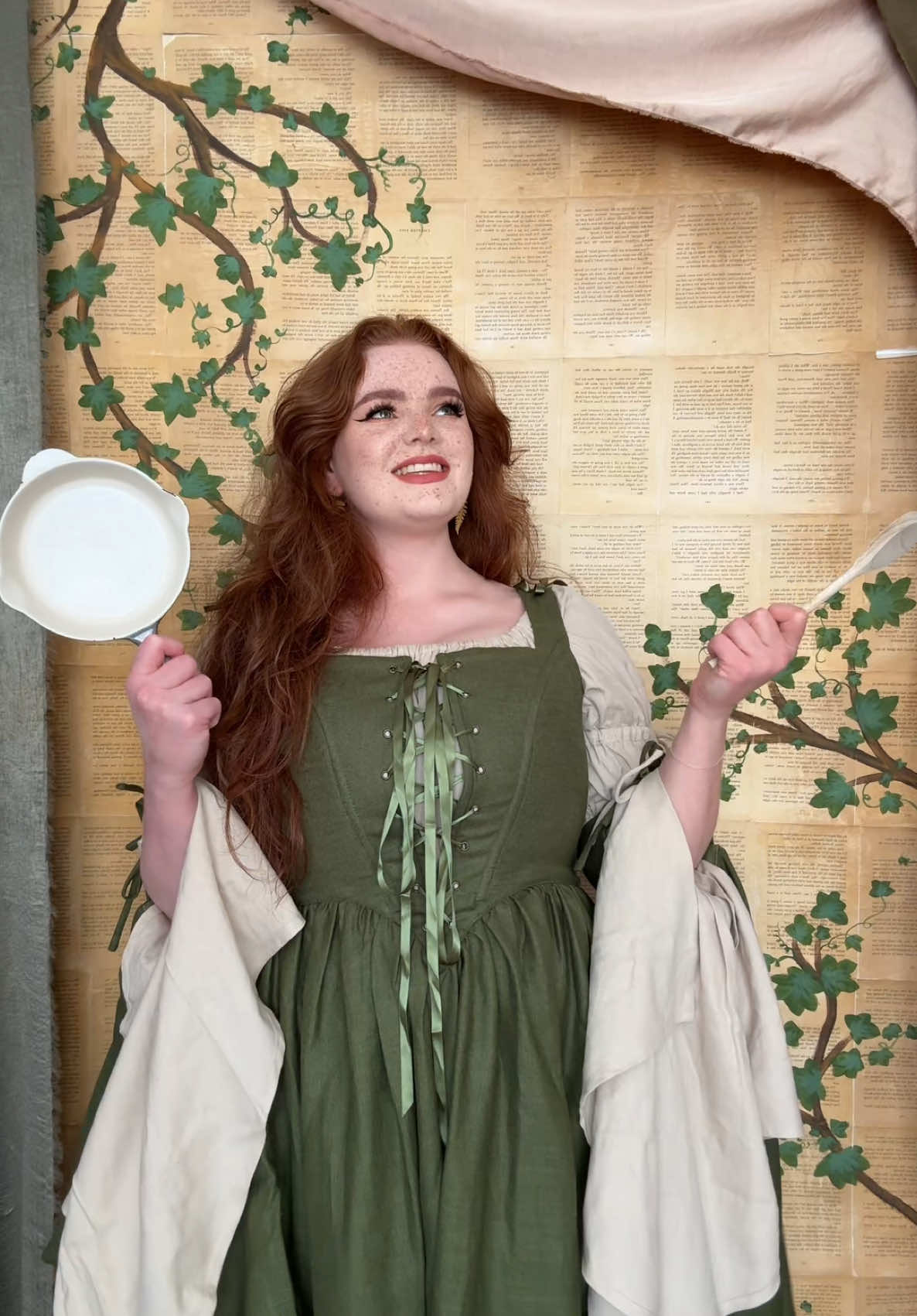 @missdeadlyred