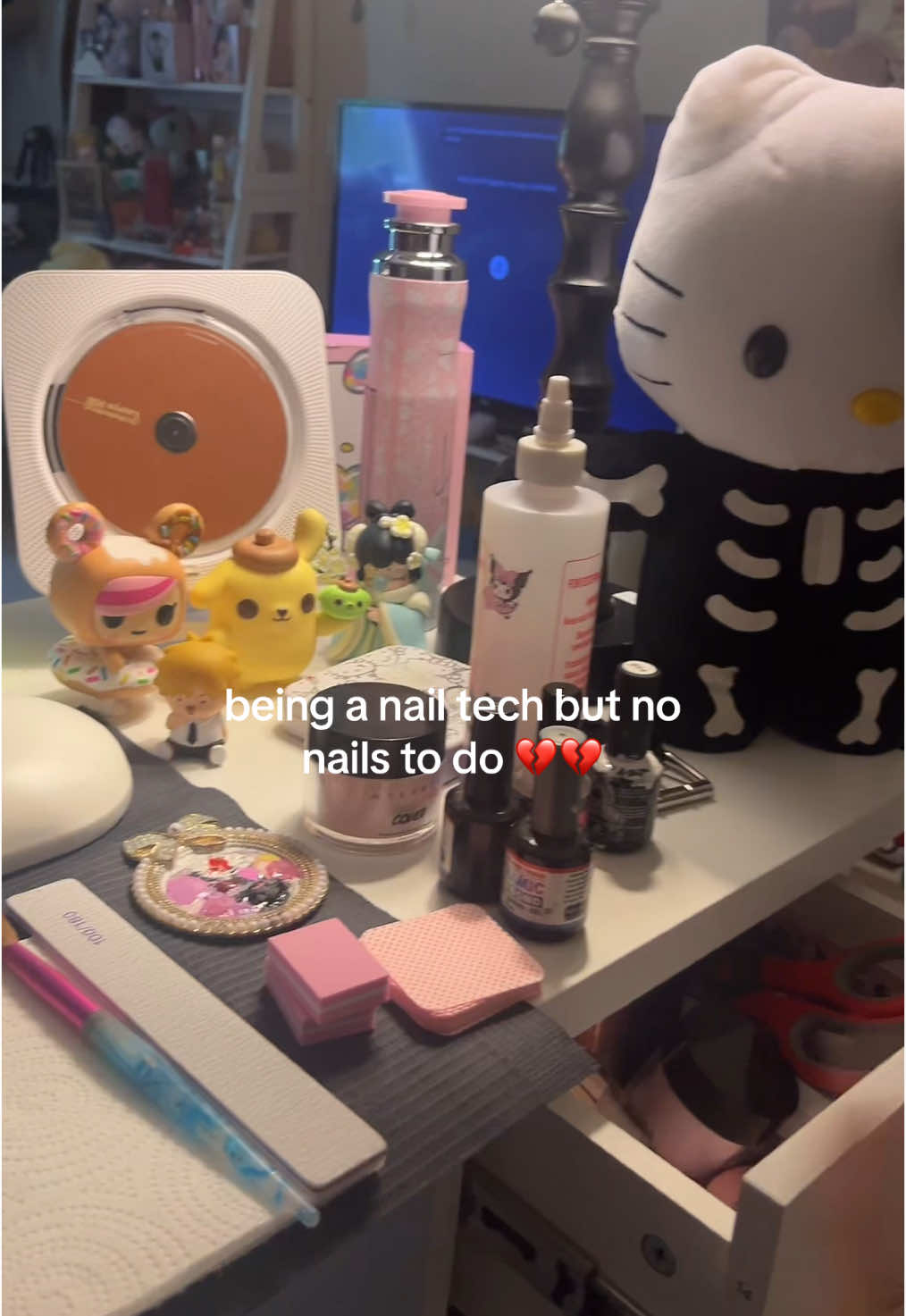 @nailsforangelz