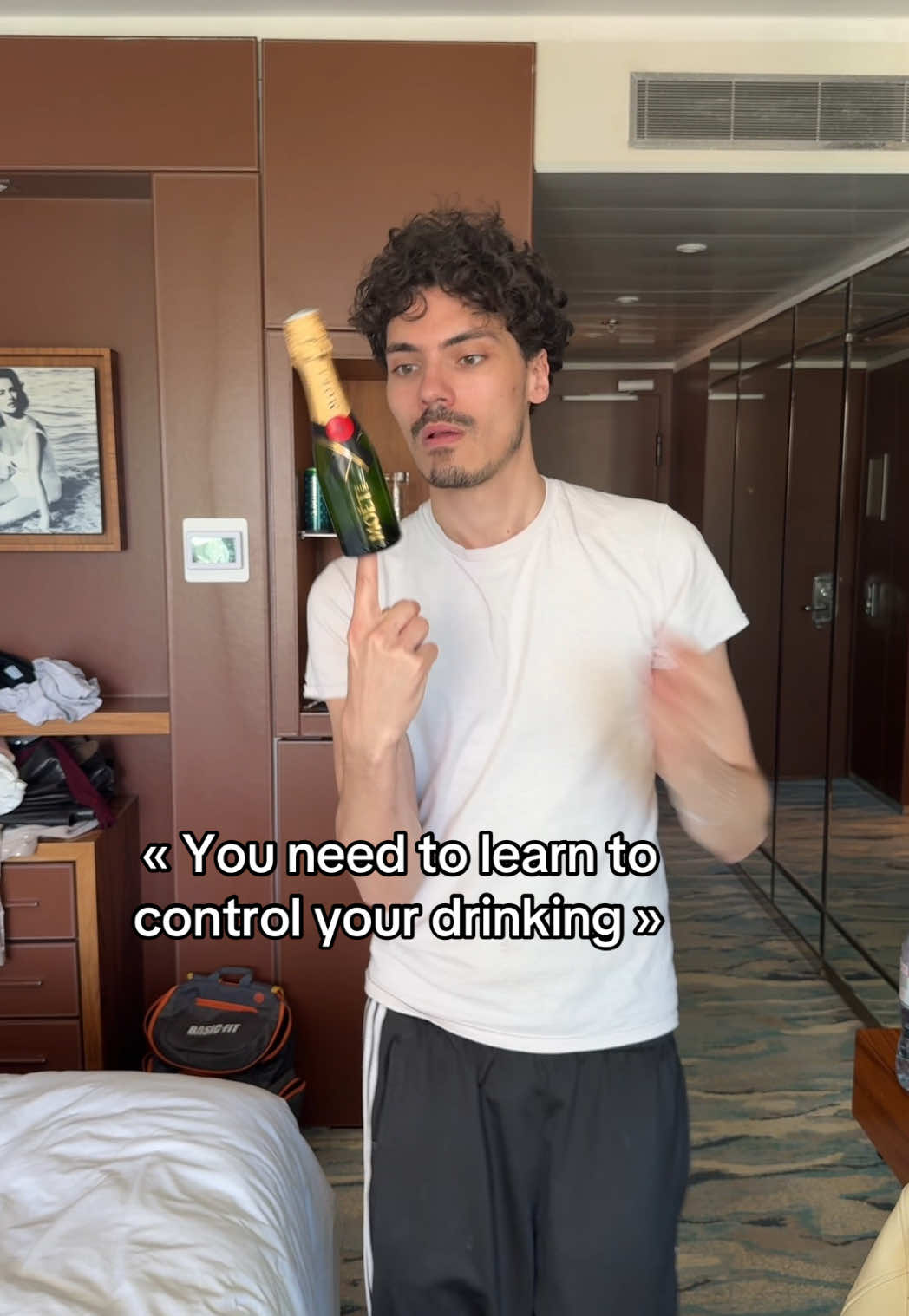 @lyas