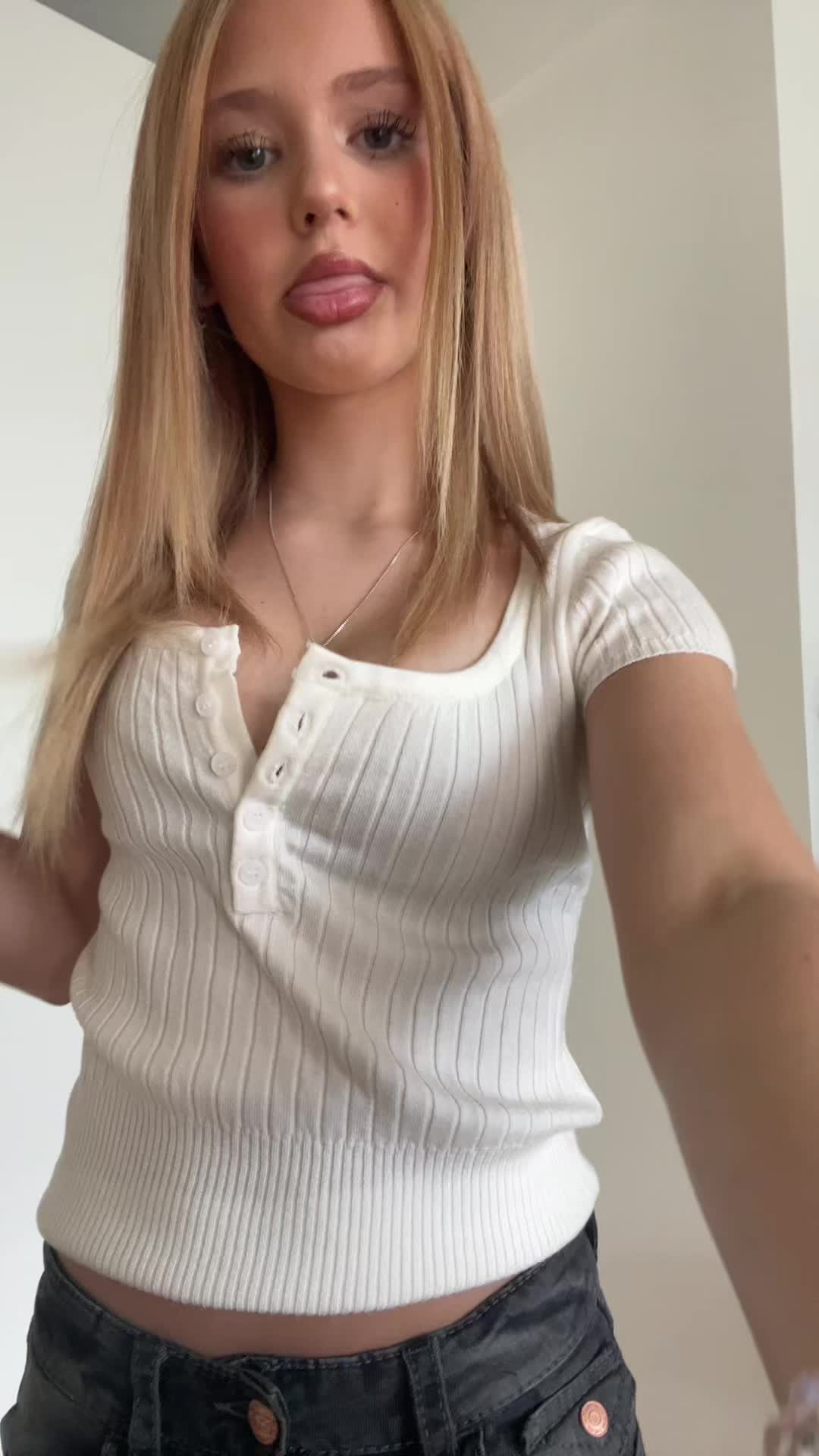 @𝐄𝐥𝐥𝐢𝐧𝐨𝐫𝐢𝐬𝐡🎀💯