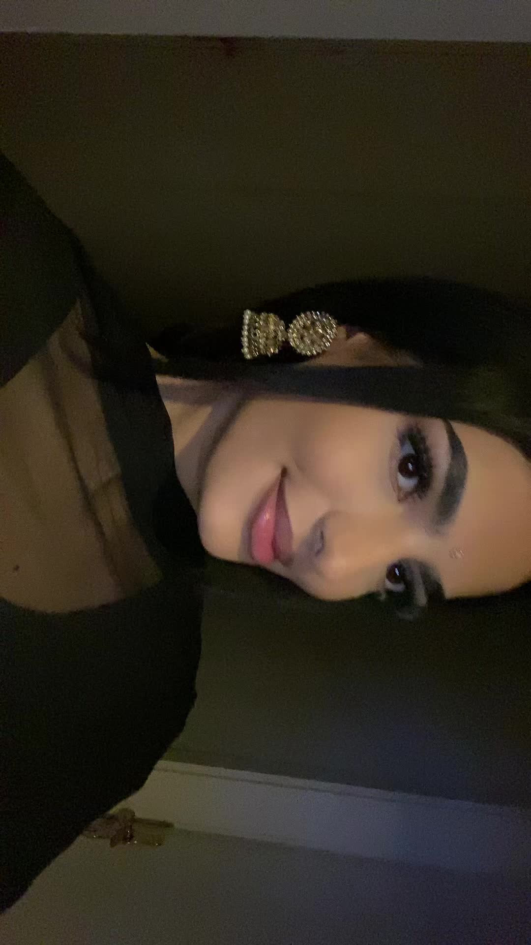 @☬