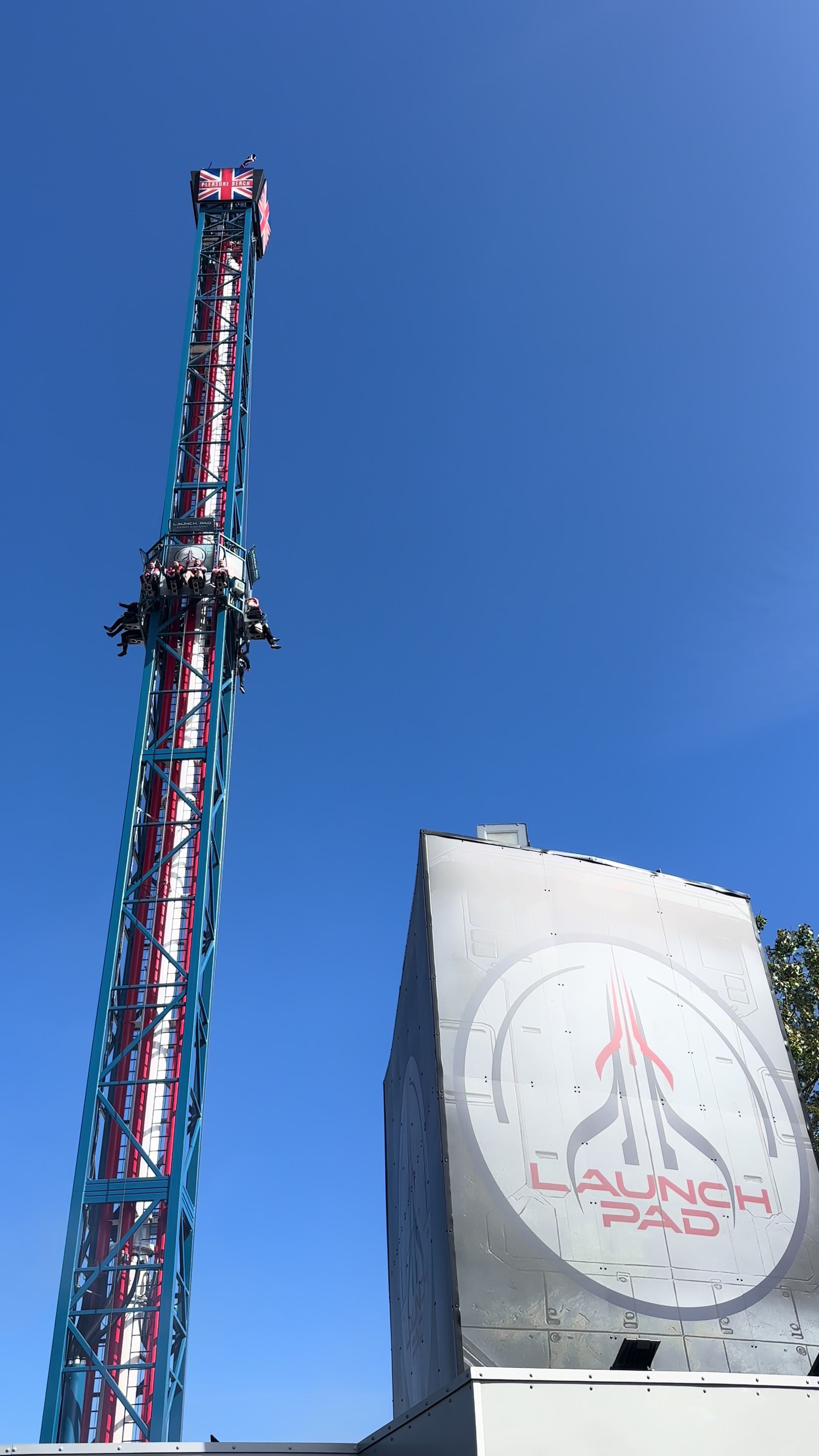 @afl_attractions