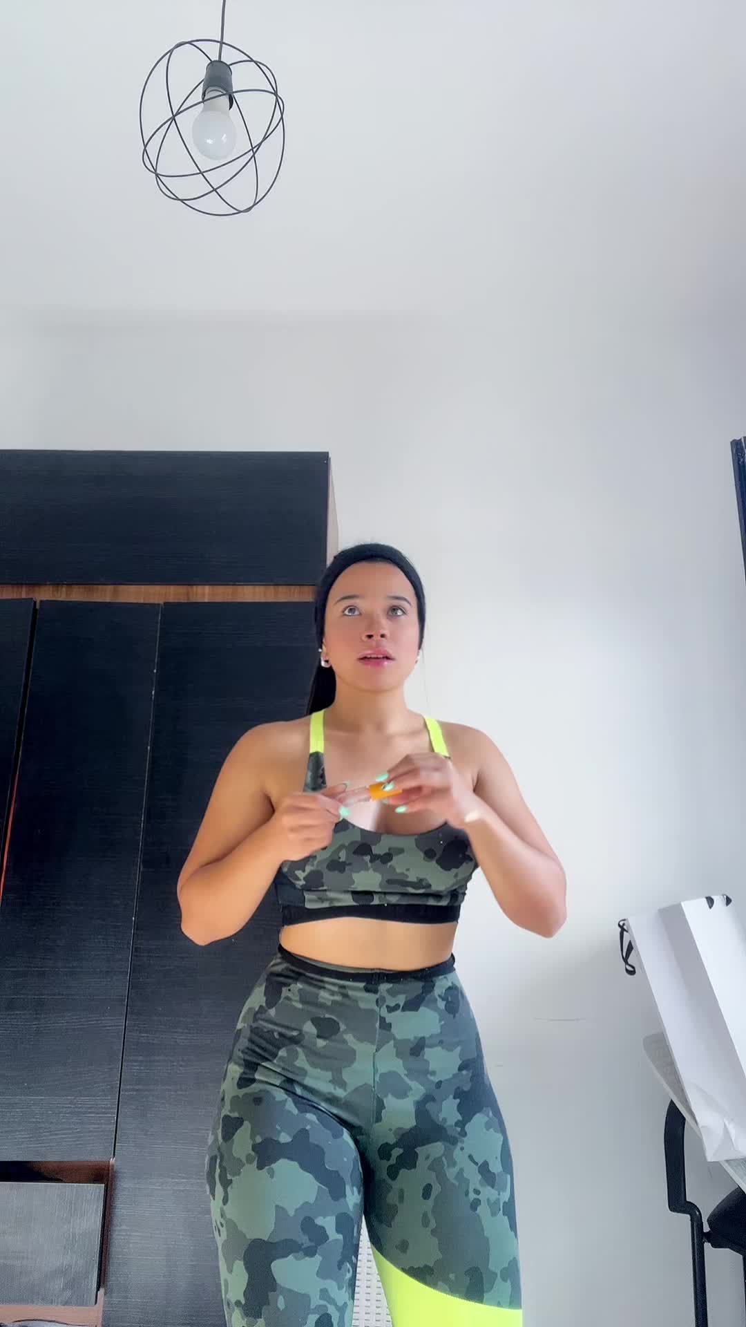 @Oliveraselena