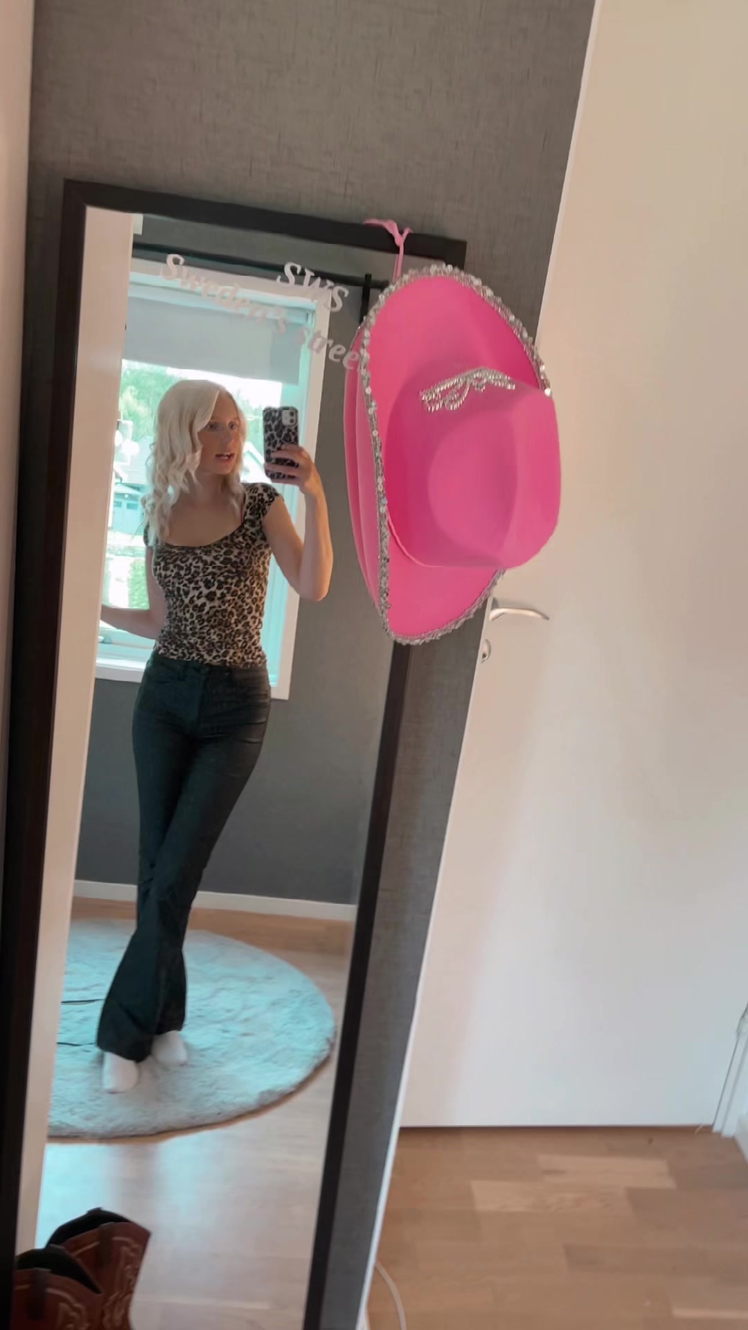 @𝒯𝒾𝓁𝓁𝒶𝐻𝑒𝓁𝓁𝓂𝒶𝓃 💕