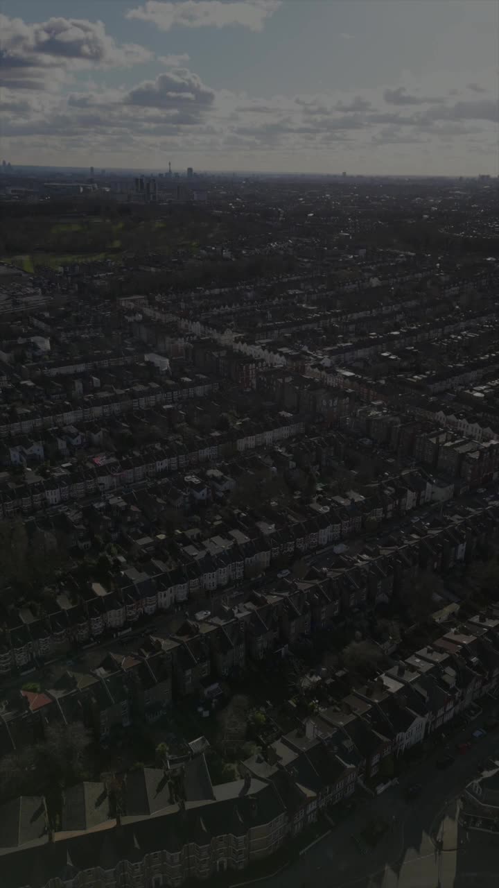 @Living space estate agents