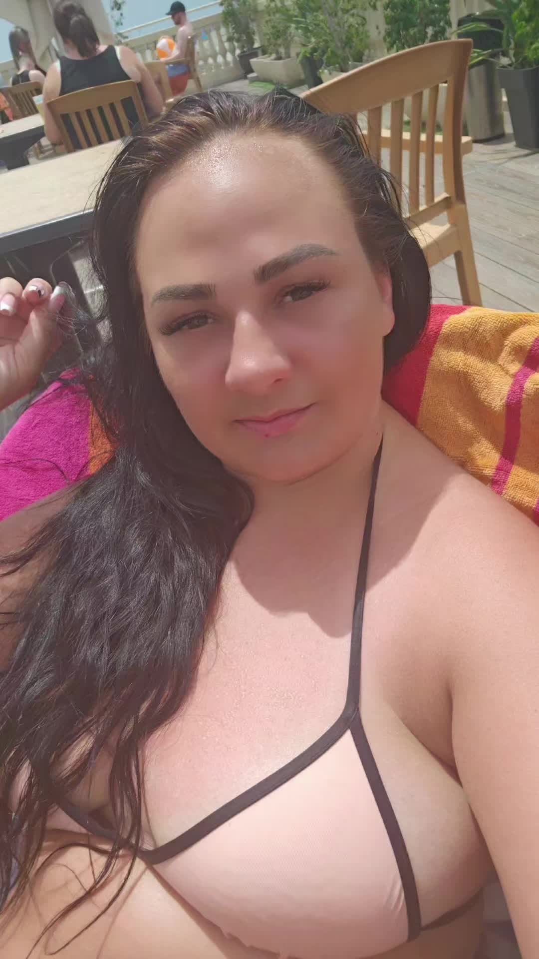 @Bosė😅