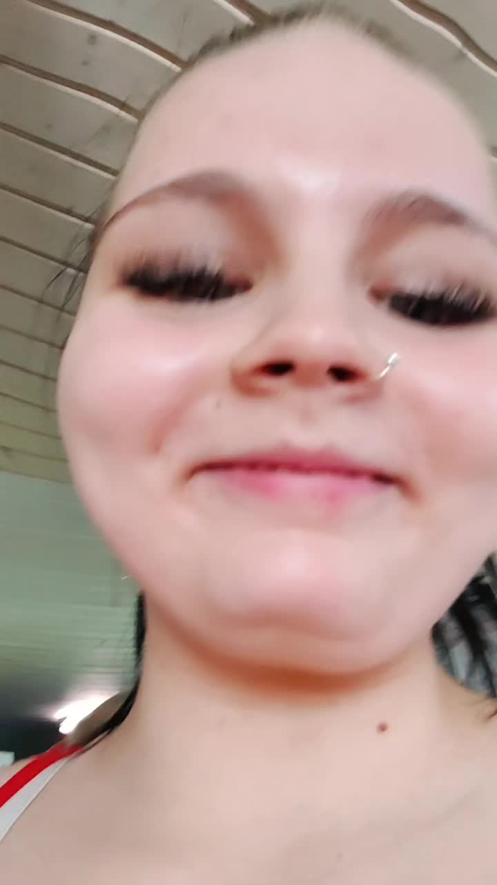 @Mia