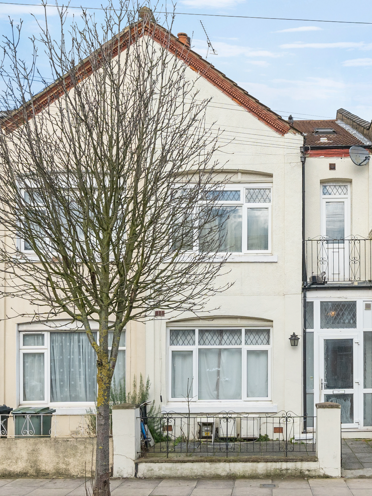 @Living space estate agents