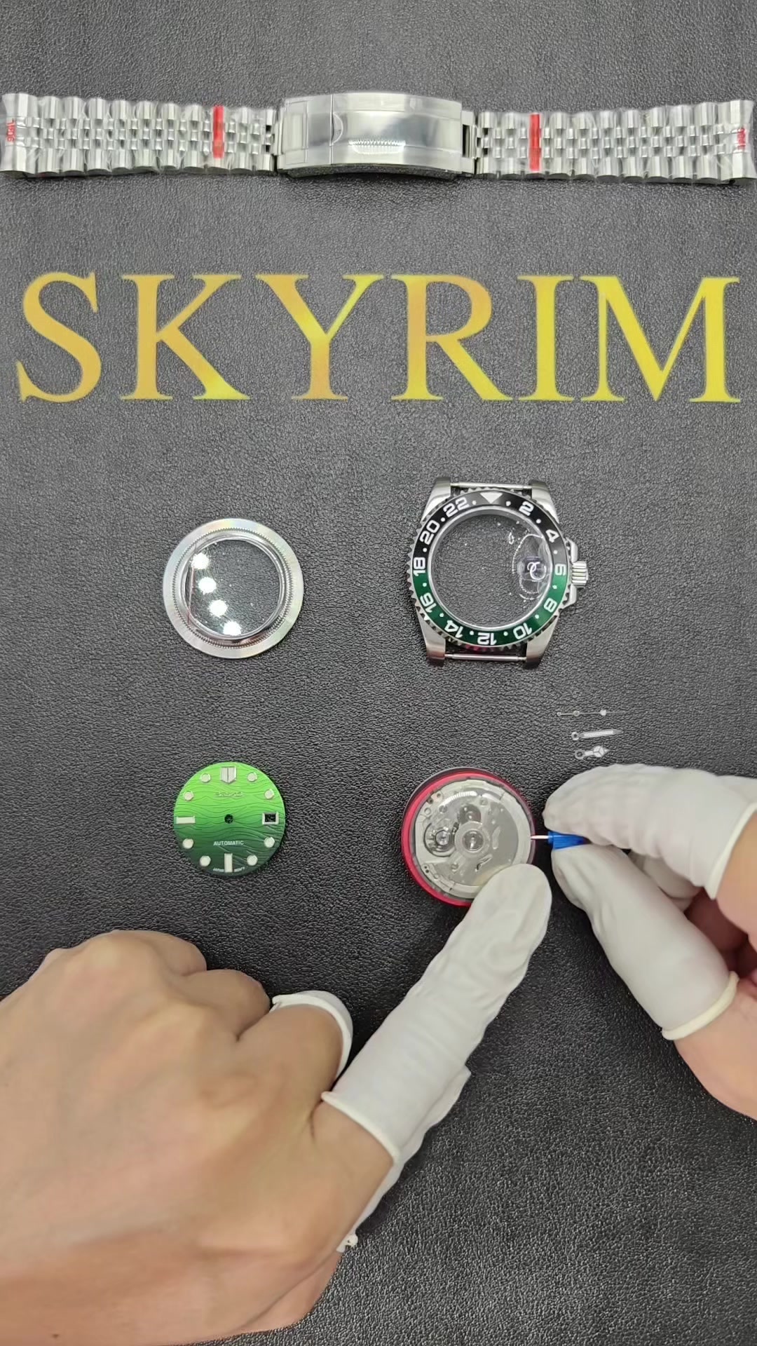 @SKYRIM WRIST USA