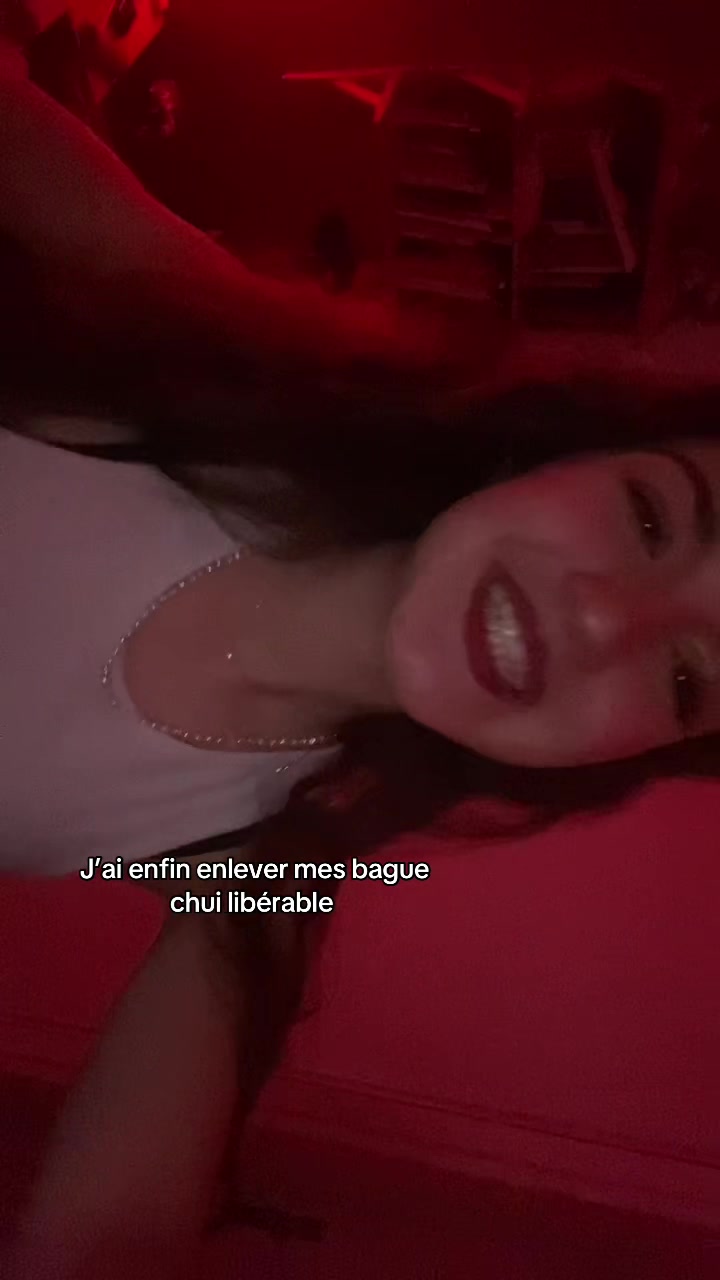 @Romy_{69}_