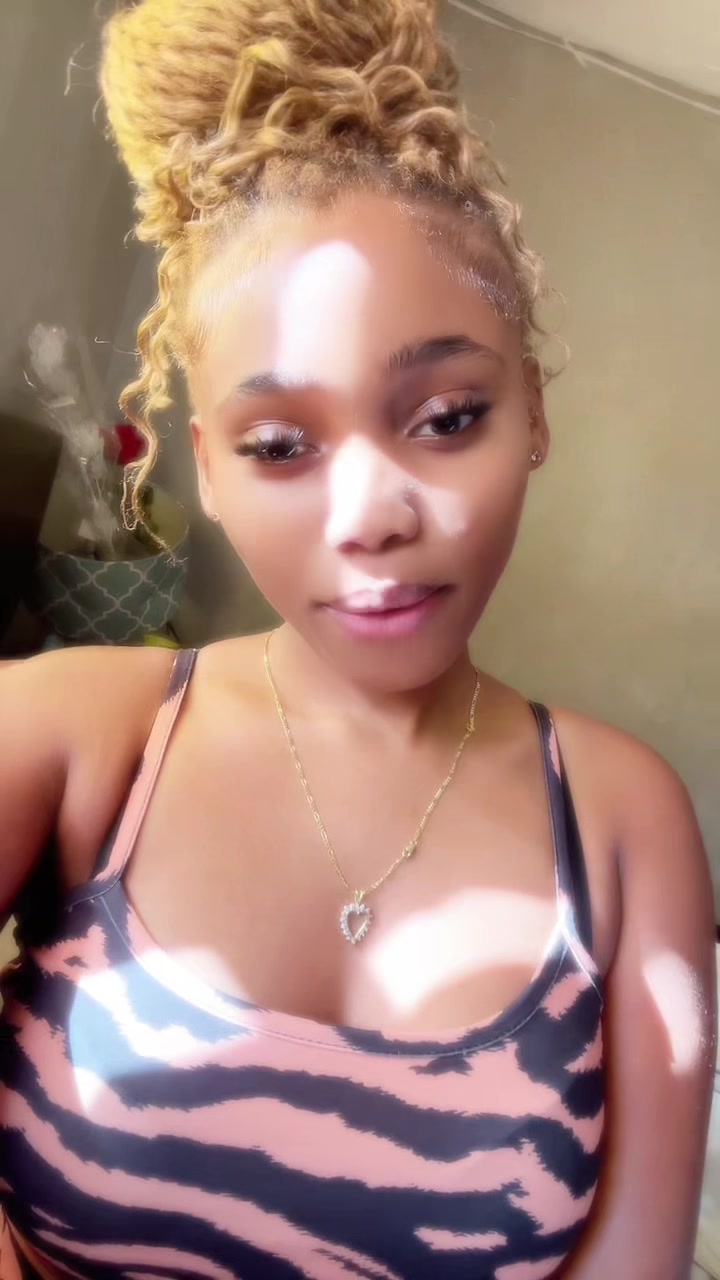 @PrettiestVic 🎀