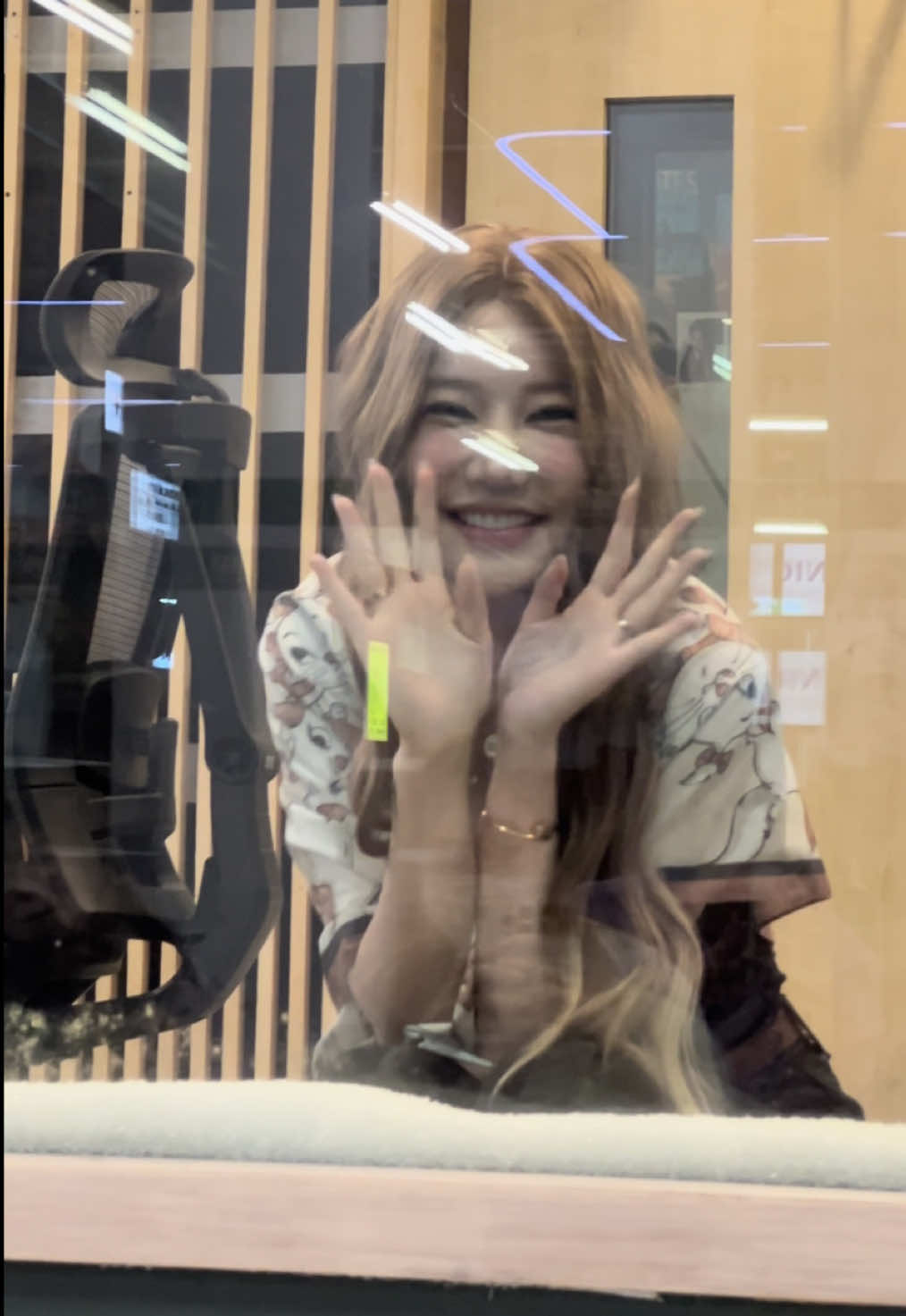@aaongfrongg