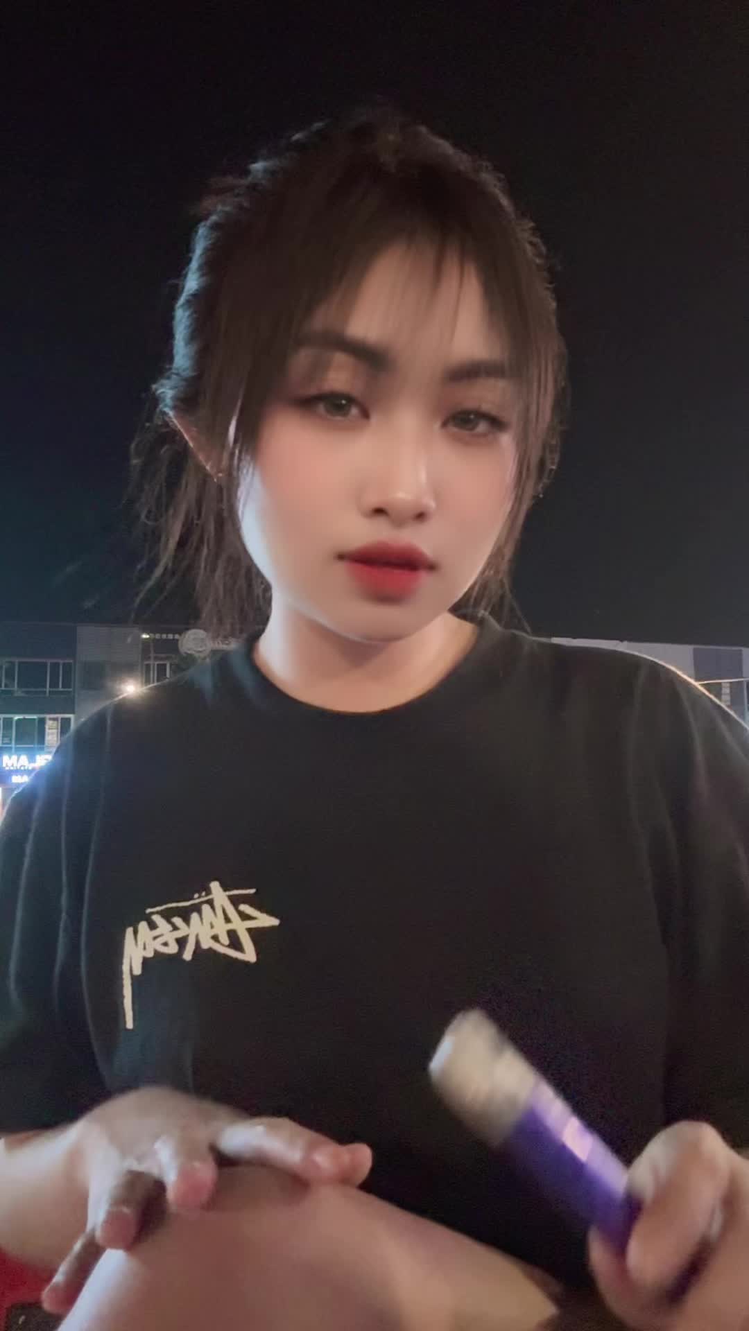 @🖤