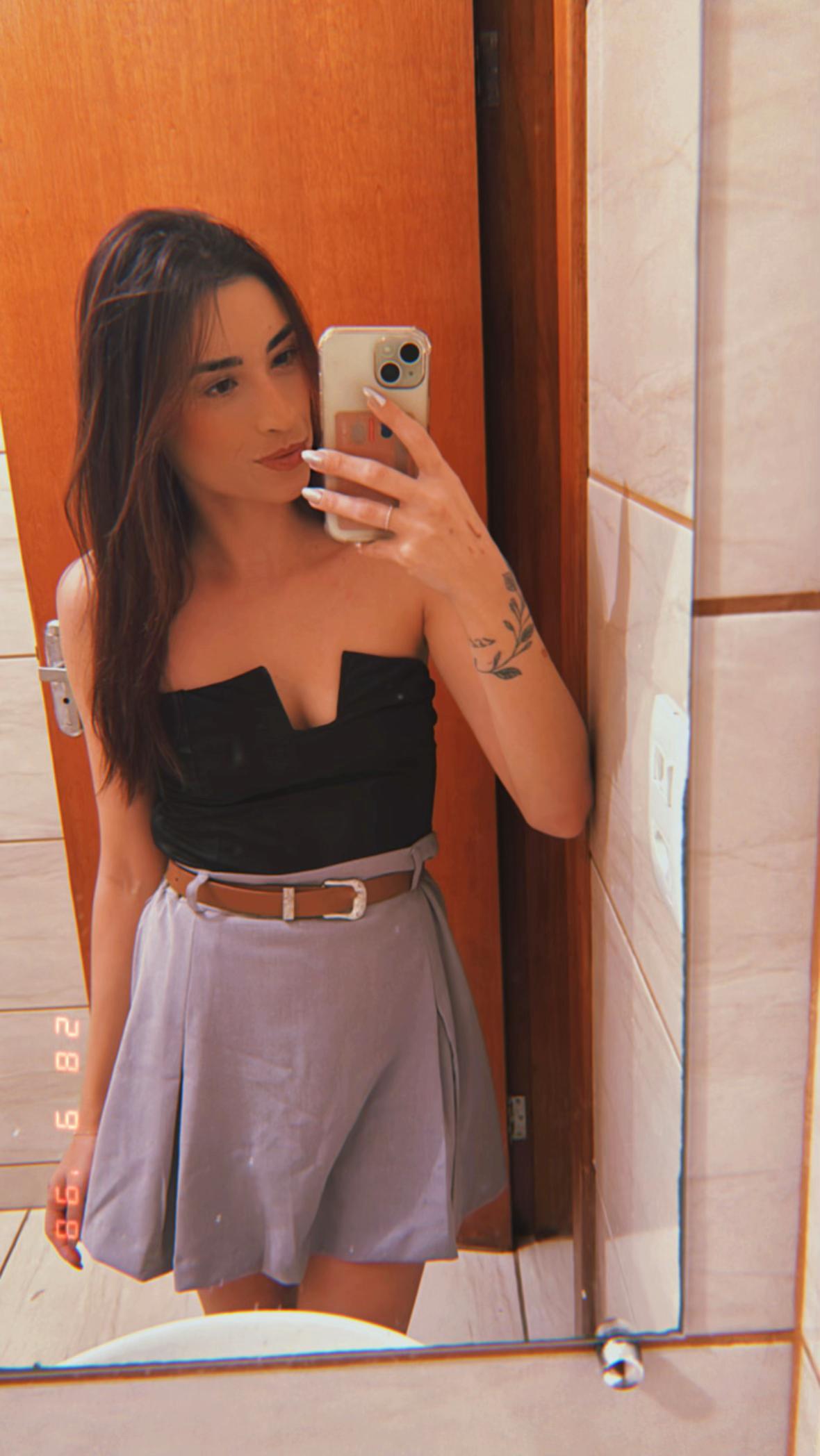 @Nadiacrl