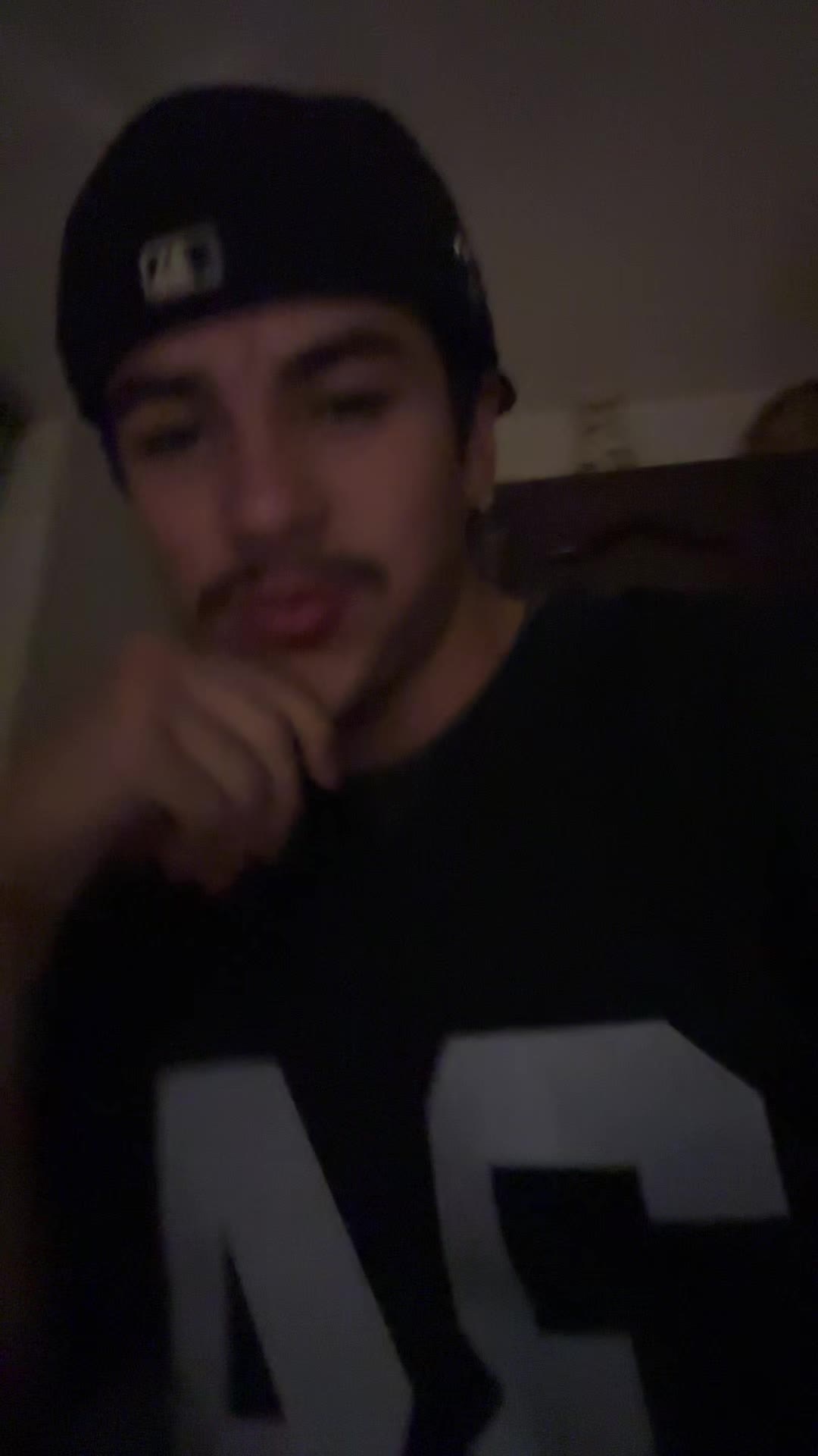 @Prettyboy_chong1