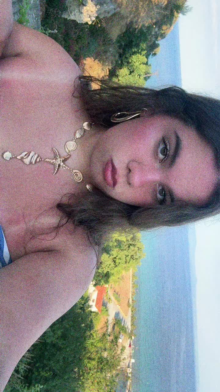 @isa <33