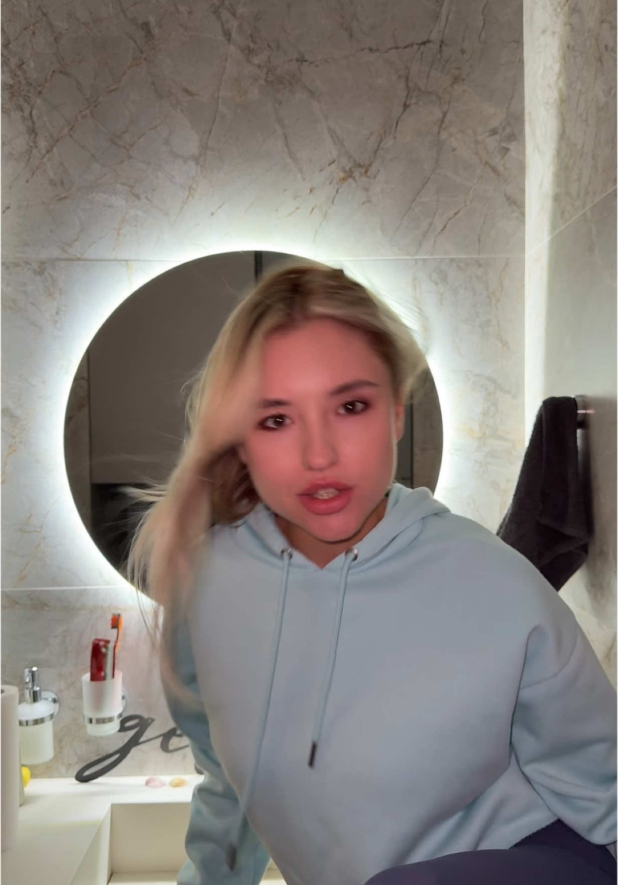 @Anastasisi